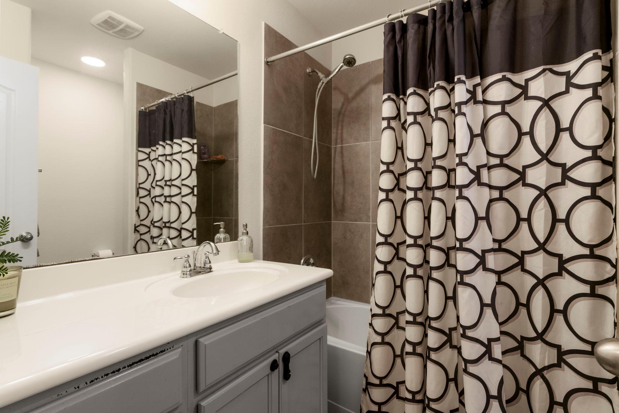 159 Orchard Hill Trl, Buda, TX 78610