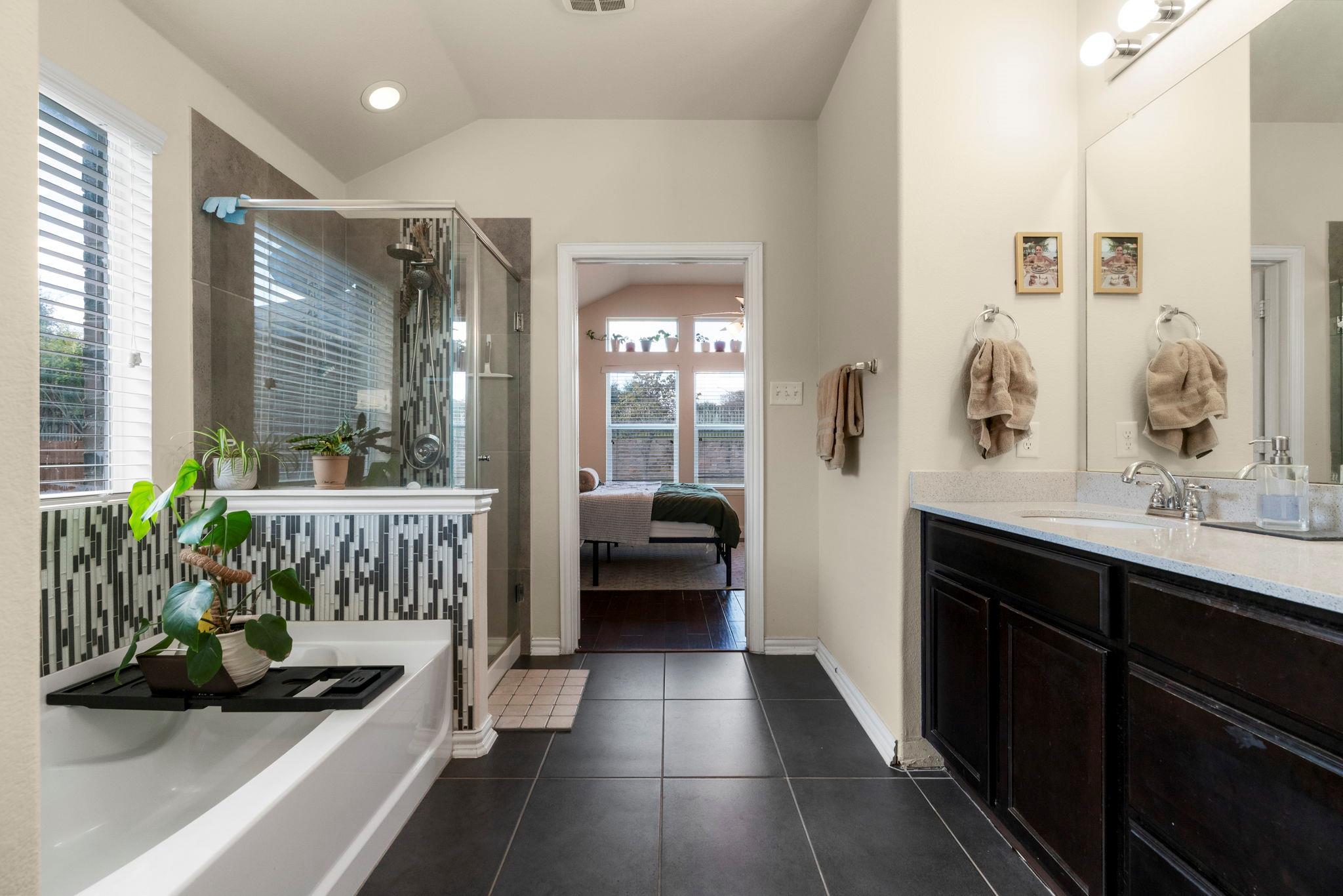 159 Orchard Hill Trl, Buda, TX 78610