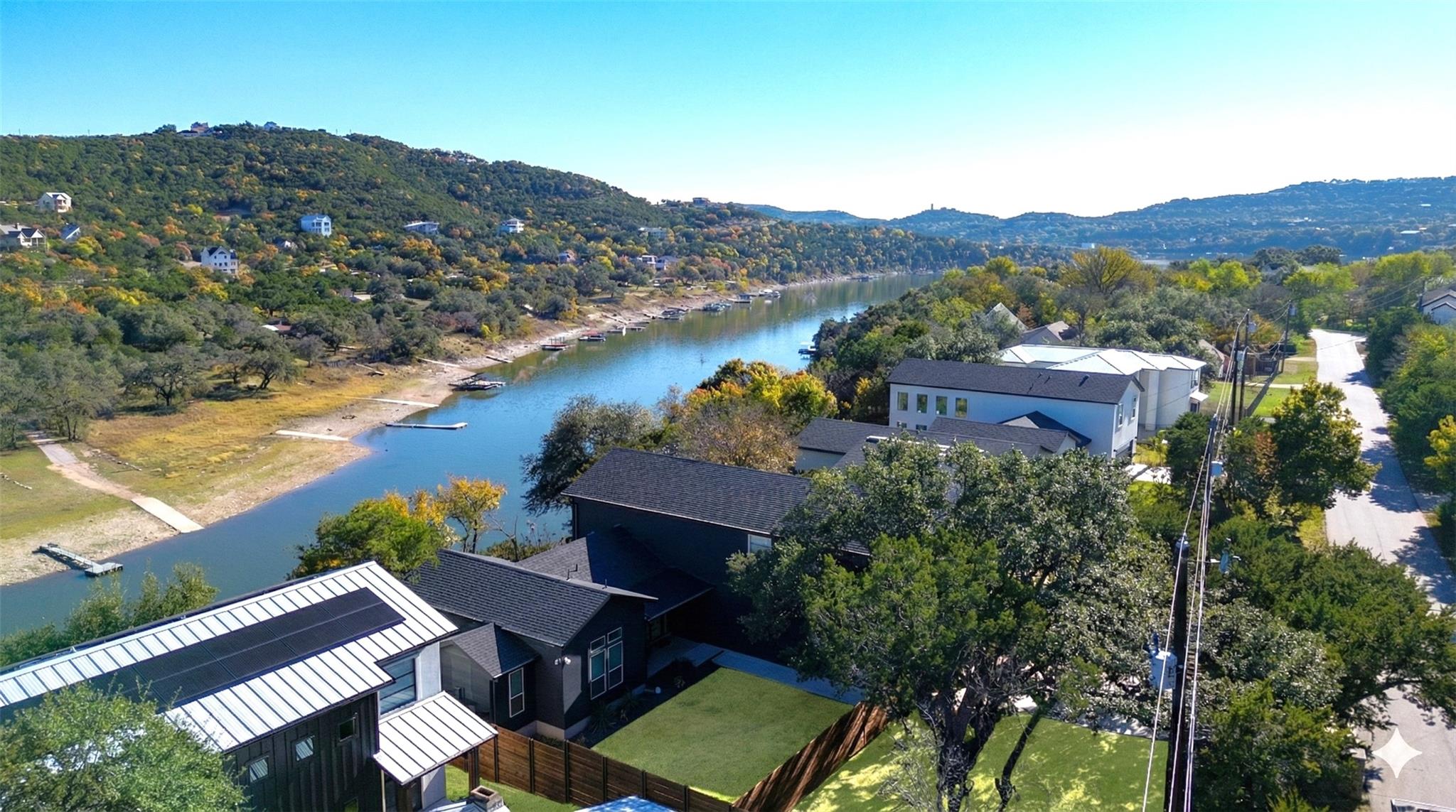 11123 Lakeside Dr, Jonestown, TX 78645