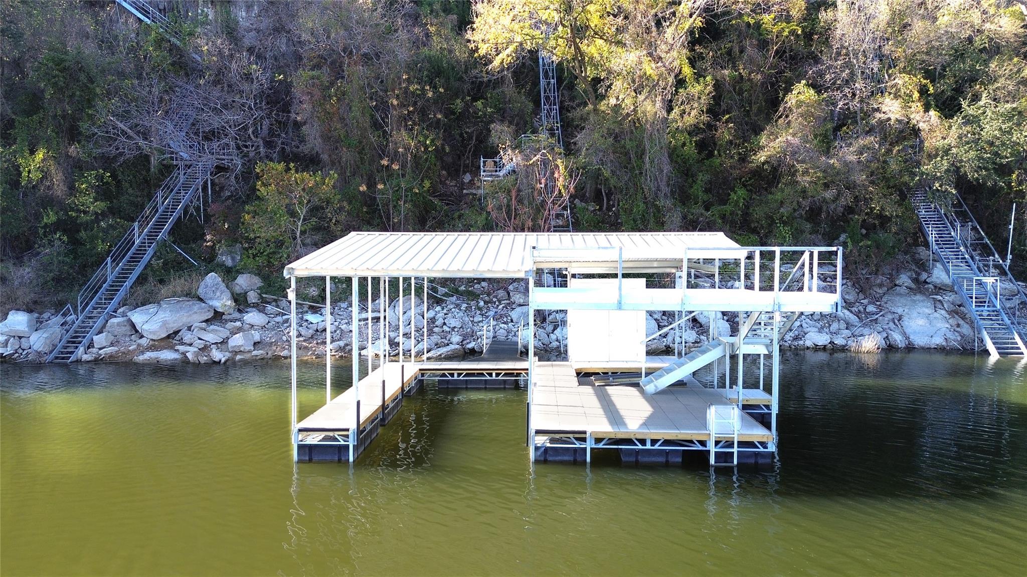 11123 Lakeside Dr, Jonestown, TX 78645