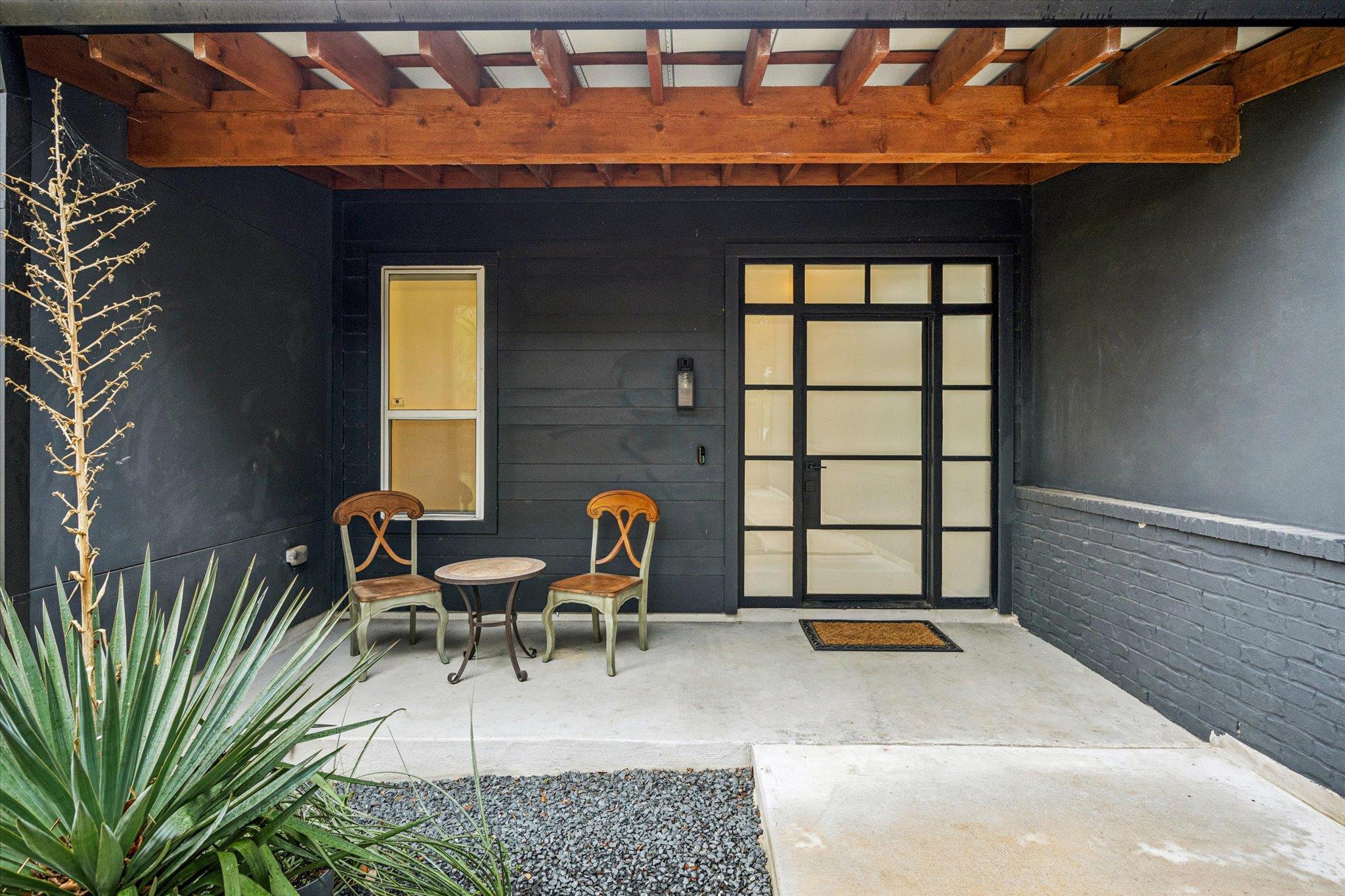 11123 Lakeside Dr, Jonestown, TX 78645