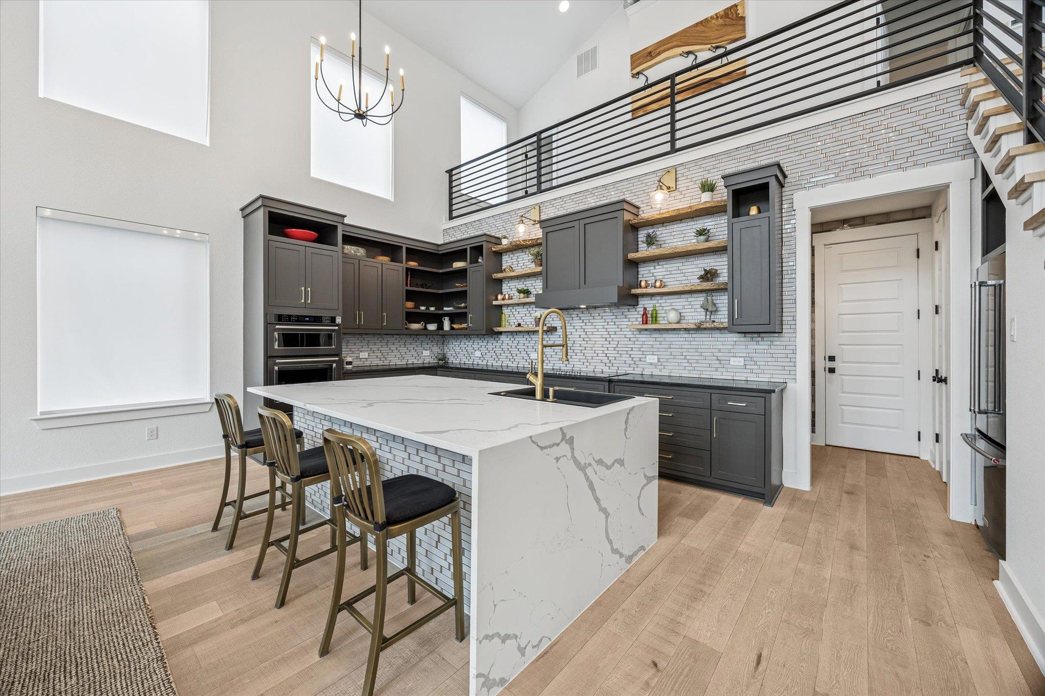 11123 Lakeside Dr, Jonestown, TX 78645