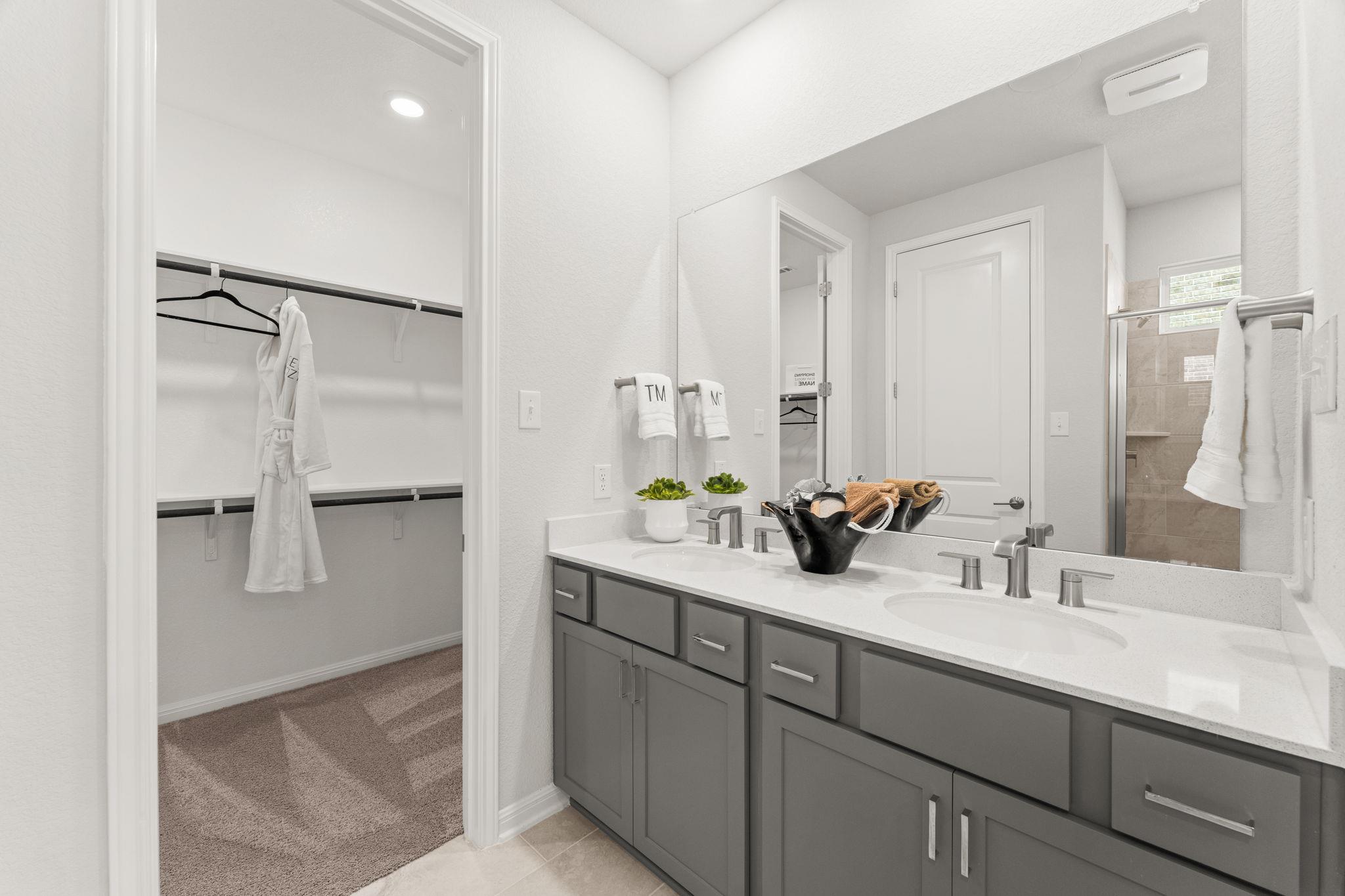 208 Barton Oak Trl, Georgetown, TX 78628