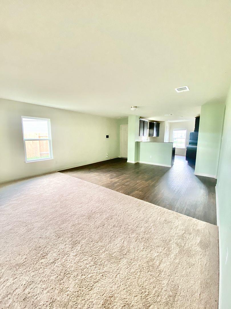 701 Yearwood Ln # 50-E, Jarrell, TX 76537