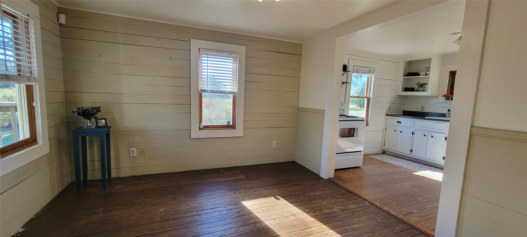 394 Easley Rd, Smithville, TX 78957