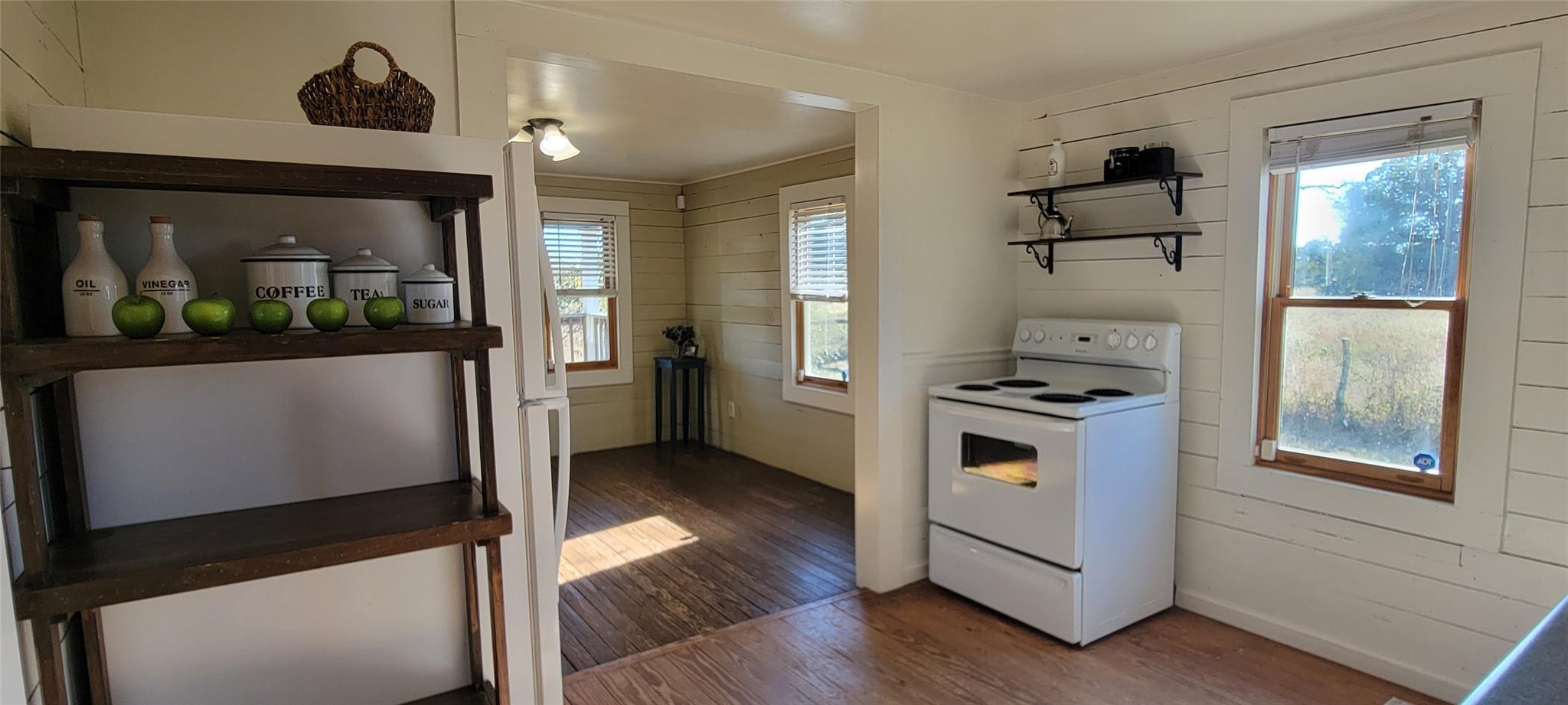 394 Easley Rd, Smithville, TX 78957