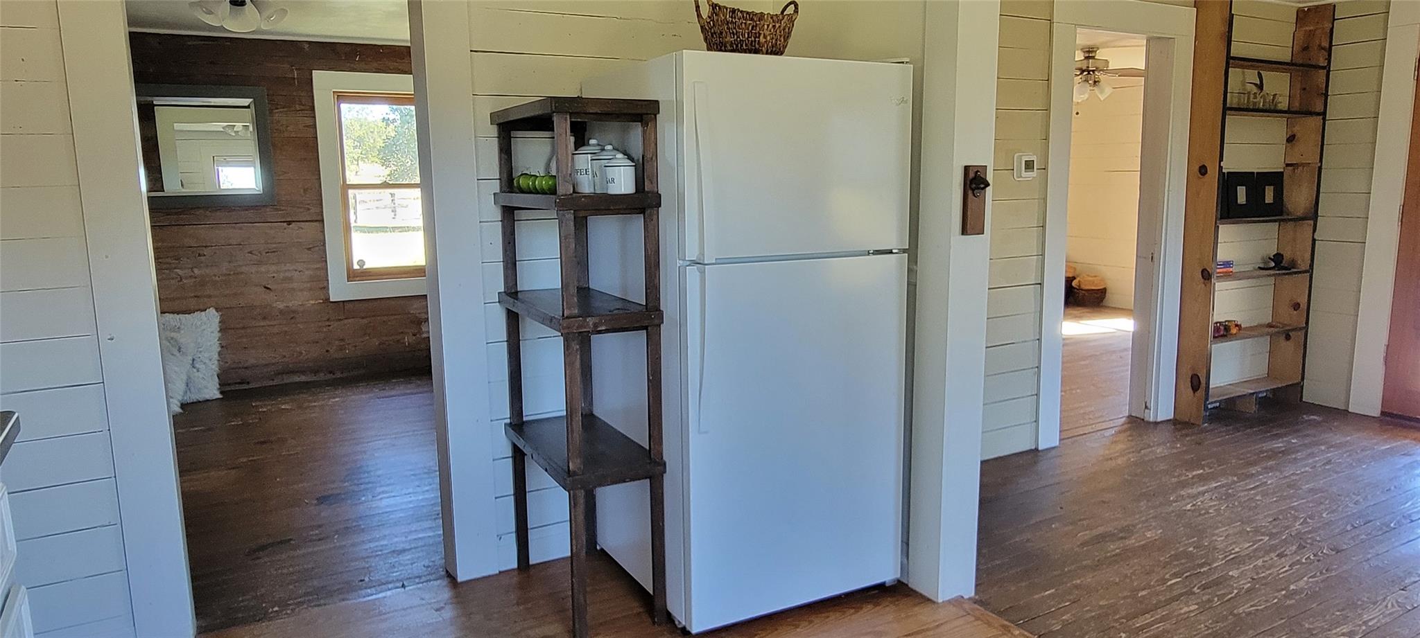 394 Easley Rd, Smithville, TX 78957