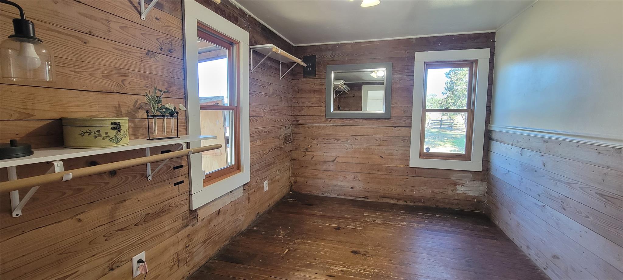 394 Easley Rd, Smithville, TX 78957