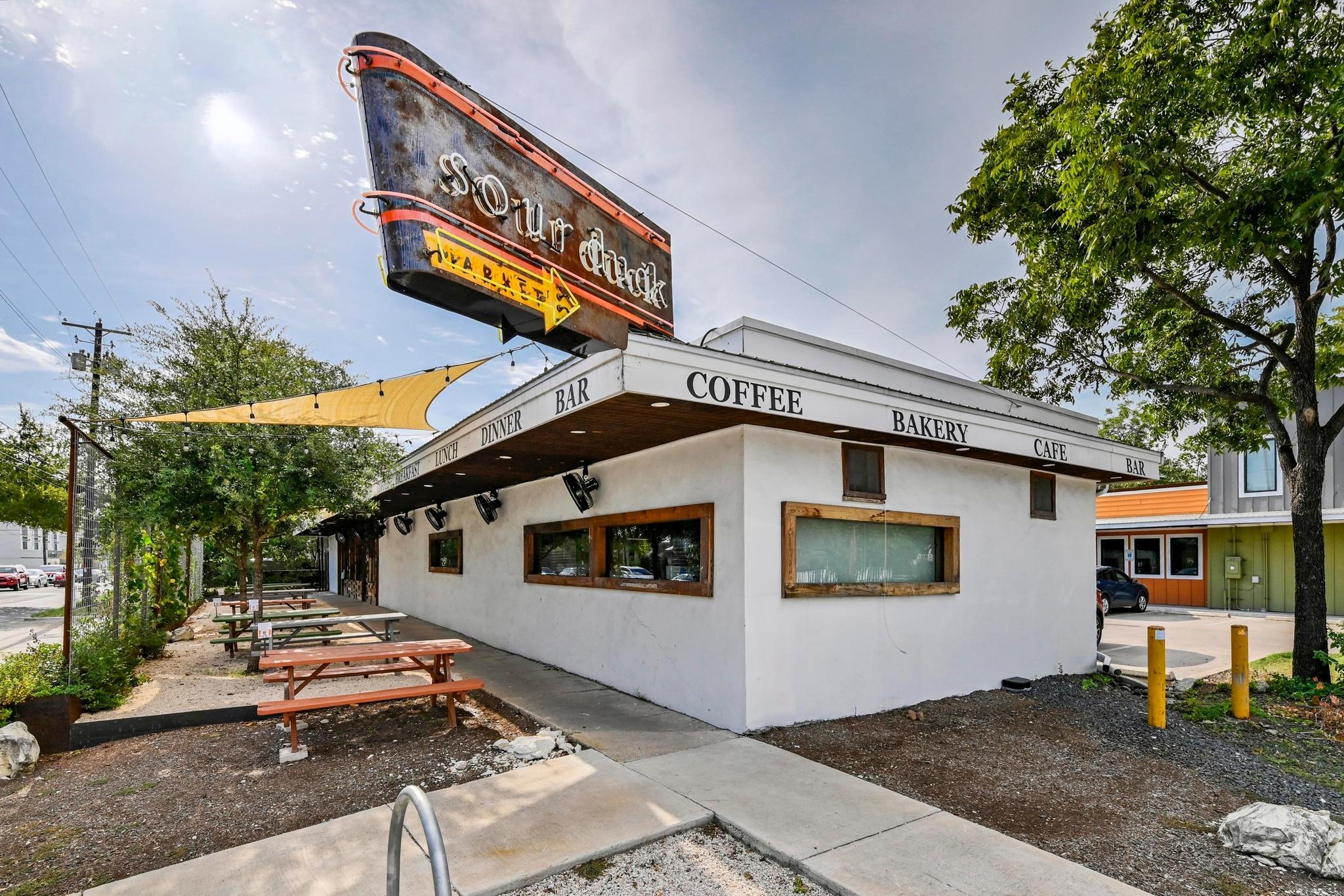 1900 Cedar Ave, Austin, TX 78722