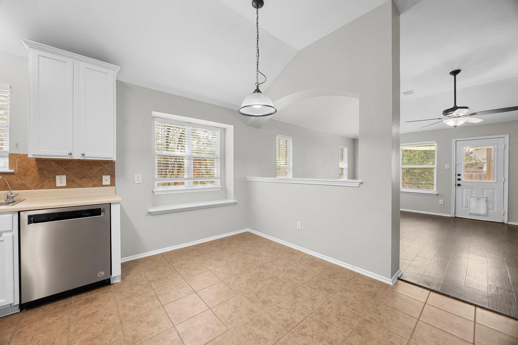 119 Aguilar Dr, Hutto, TX 78634