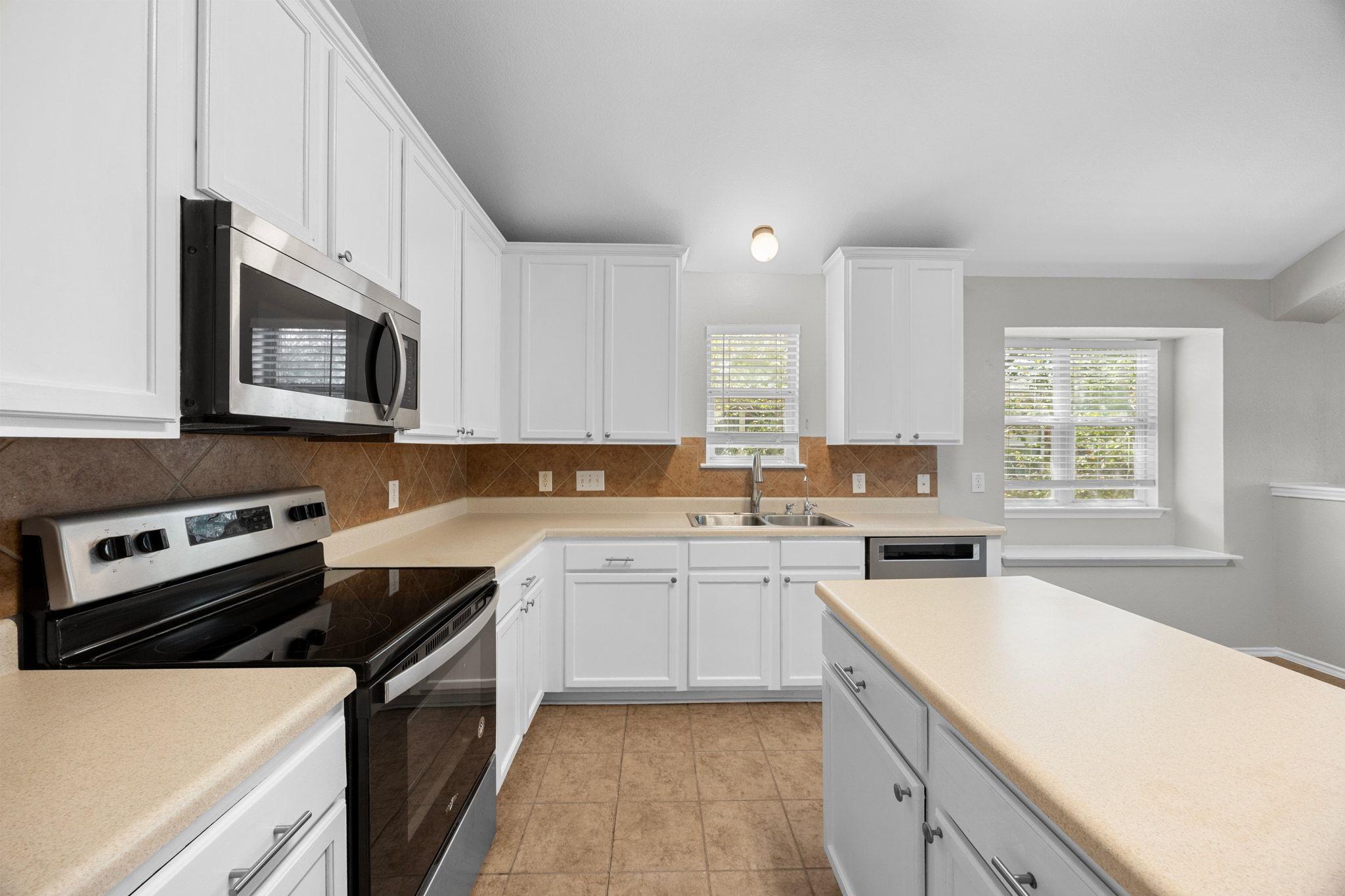 119 Aguilar Dr, Hutto, TX 78634