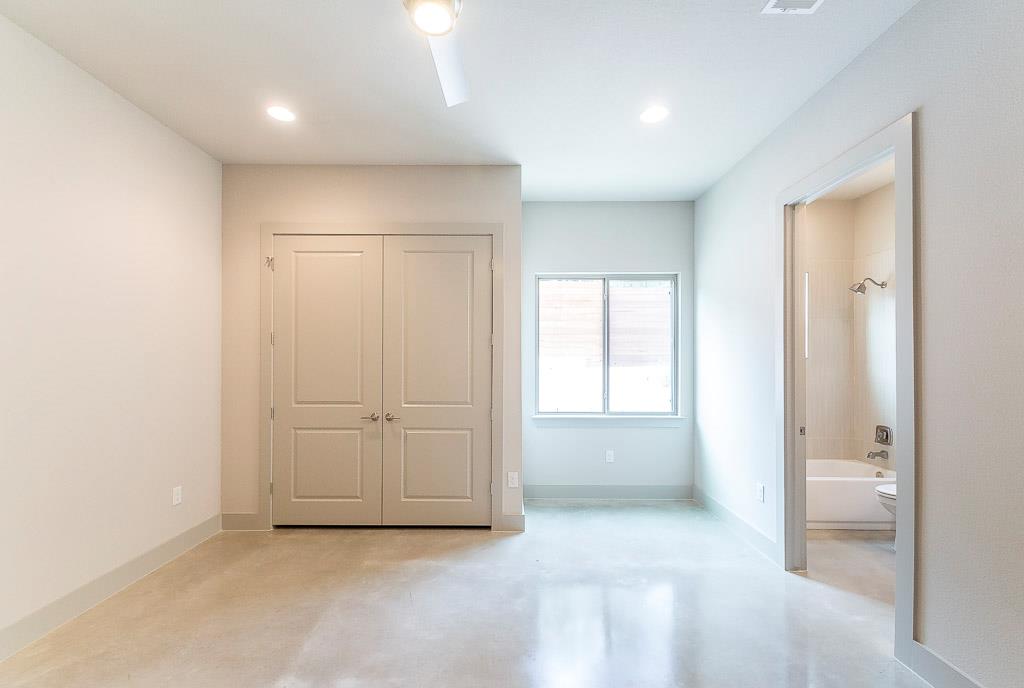 2501 E 9th St, Austin, TX 78702