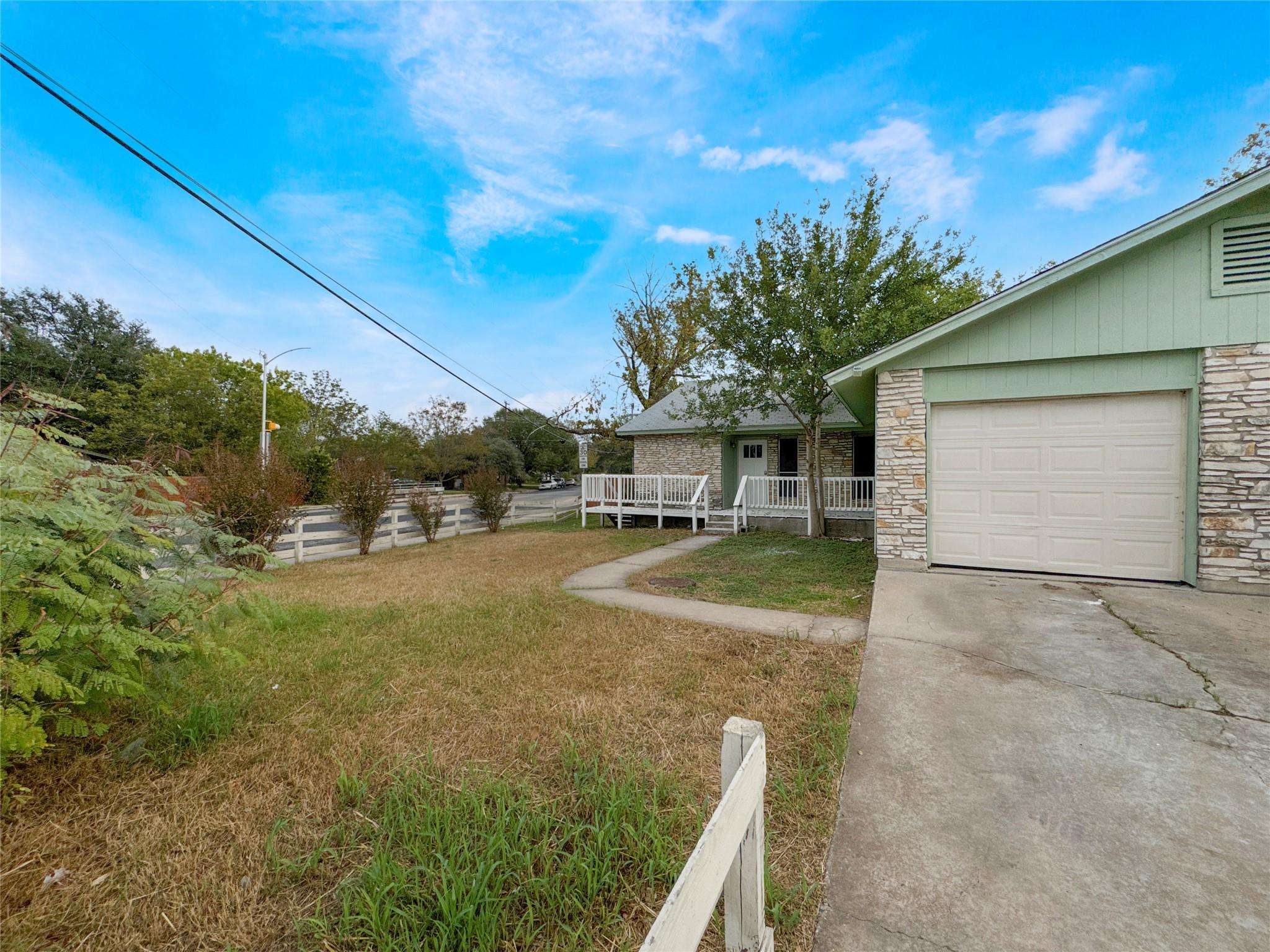 2017 Greenbrook Pkwy # B, Austin, TX 78723