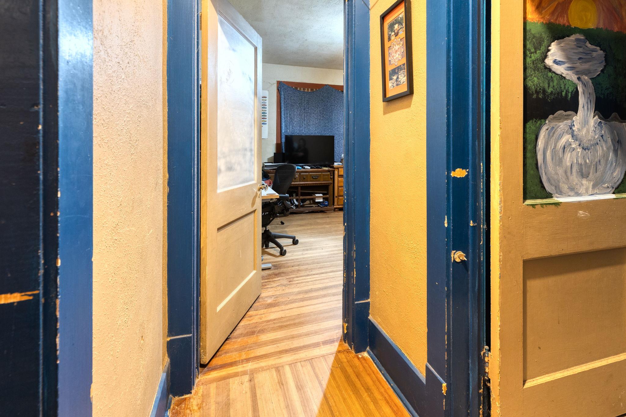 518 W Prairie Lea St, Lockhart, TX 78644