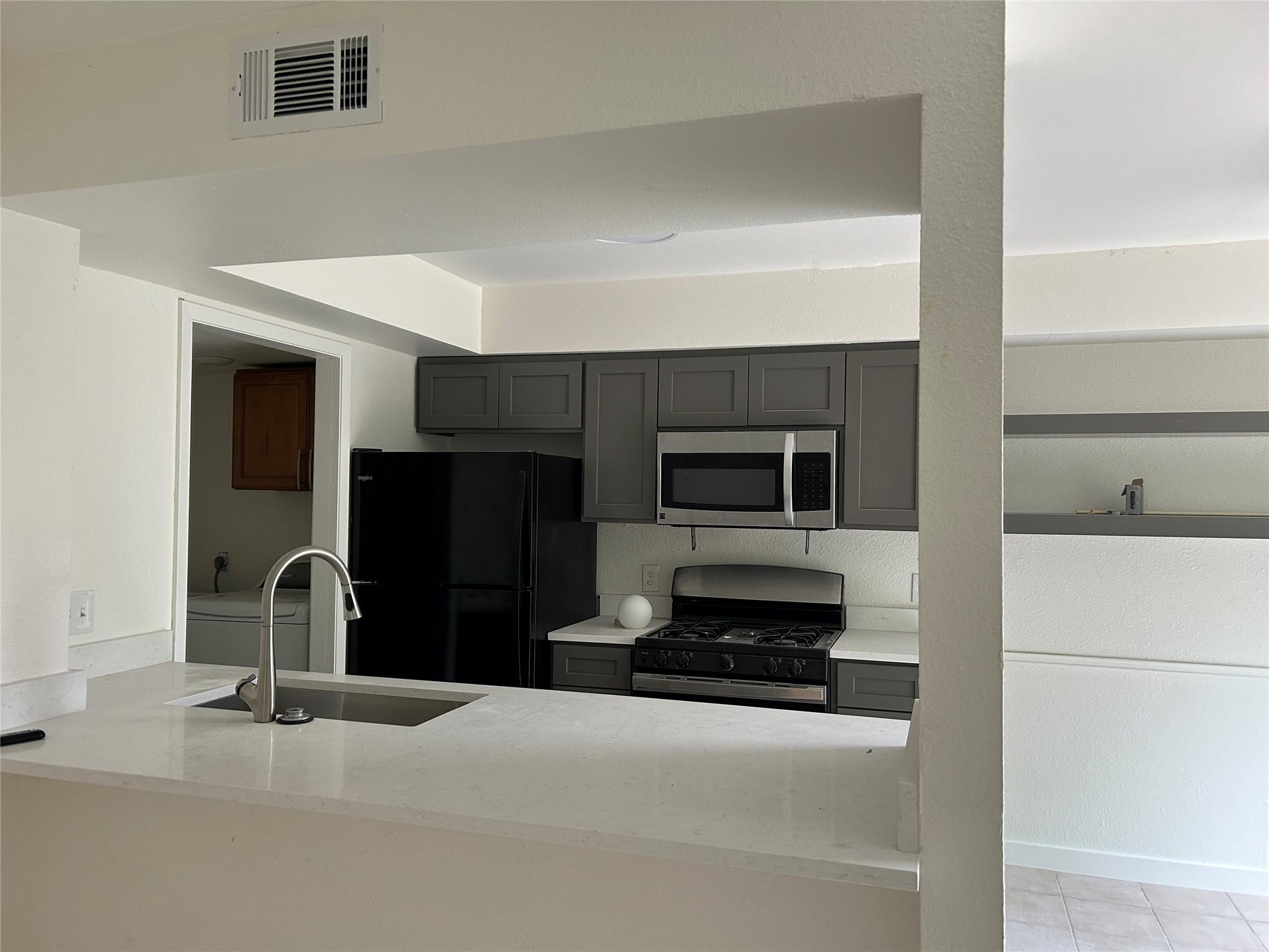 5903 Cougar Dr # B, Austin, TX 78745