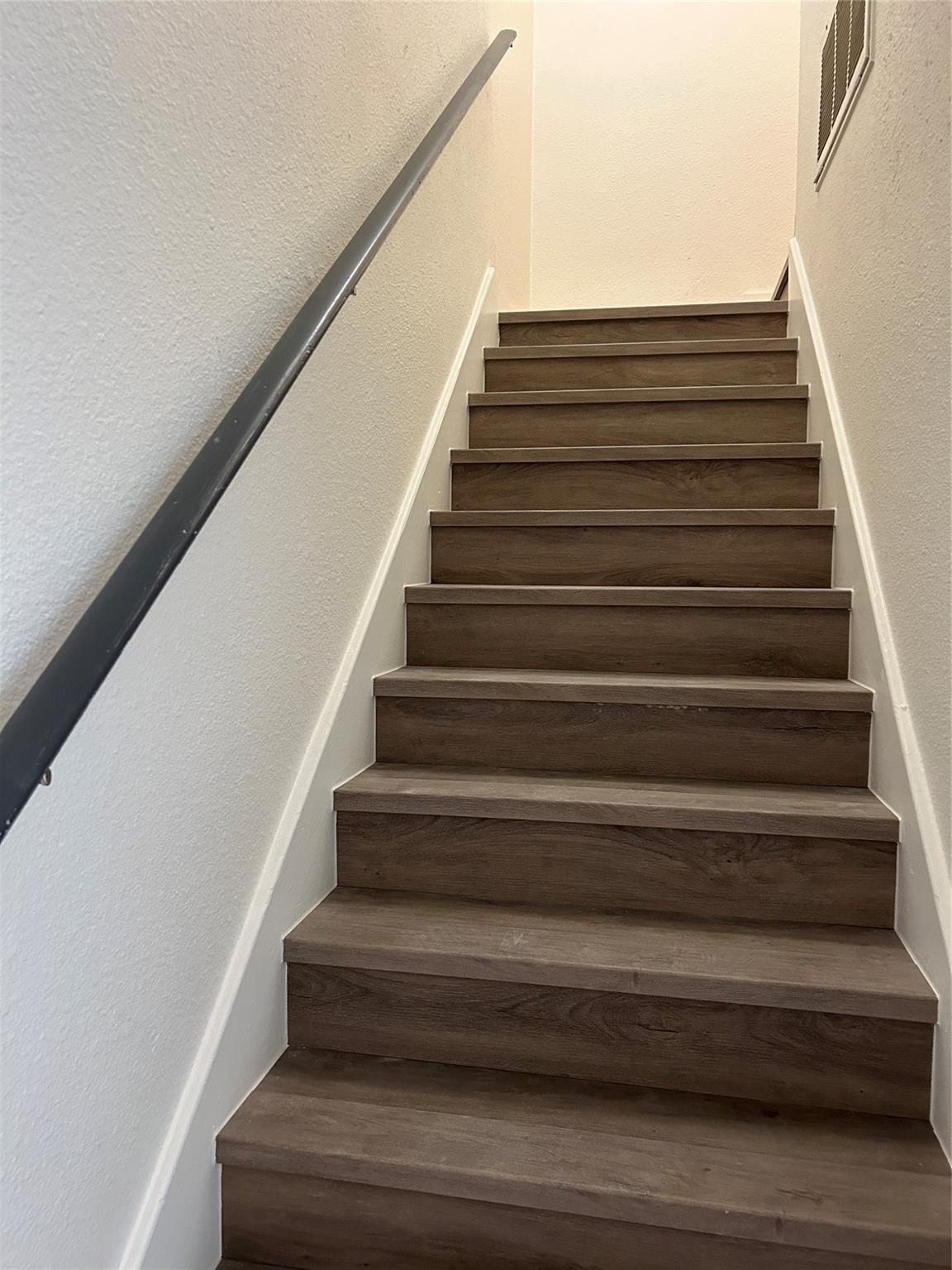 5903 Cougar Dr # B, Austin, TX 78745