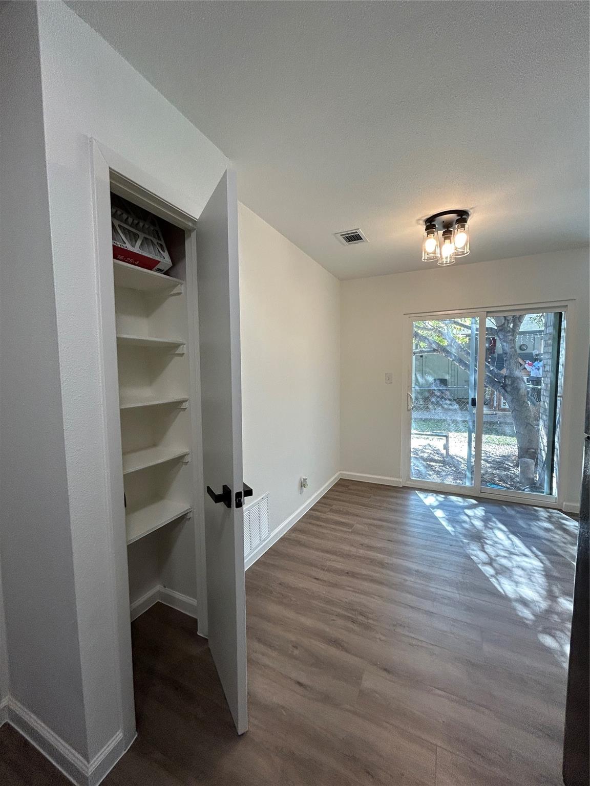 6500 S 1st St # 103, Austin, TX 78745