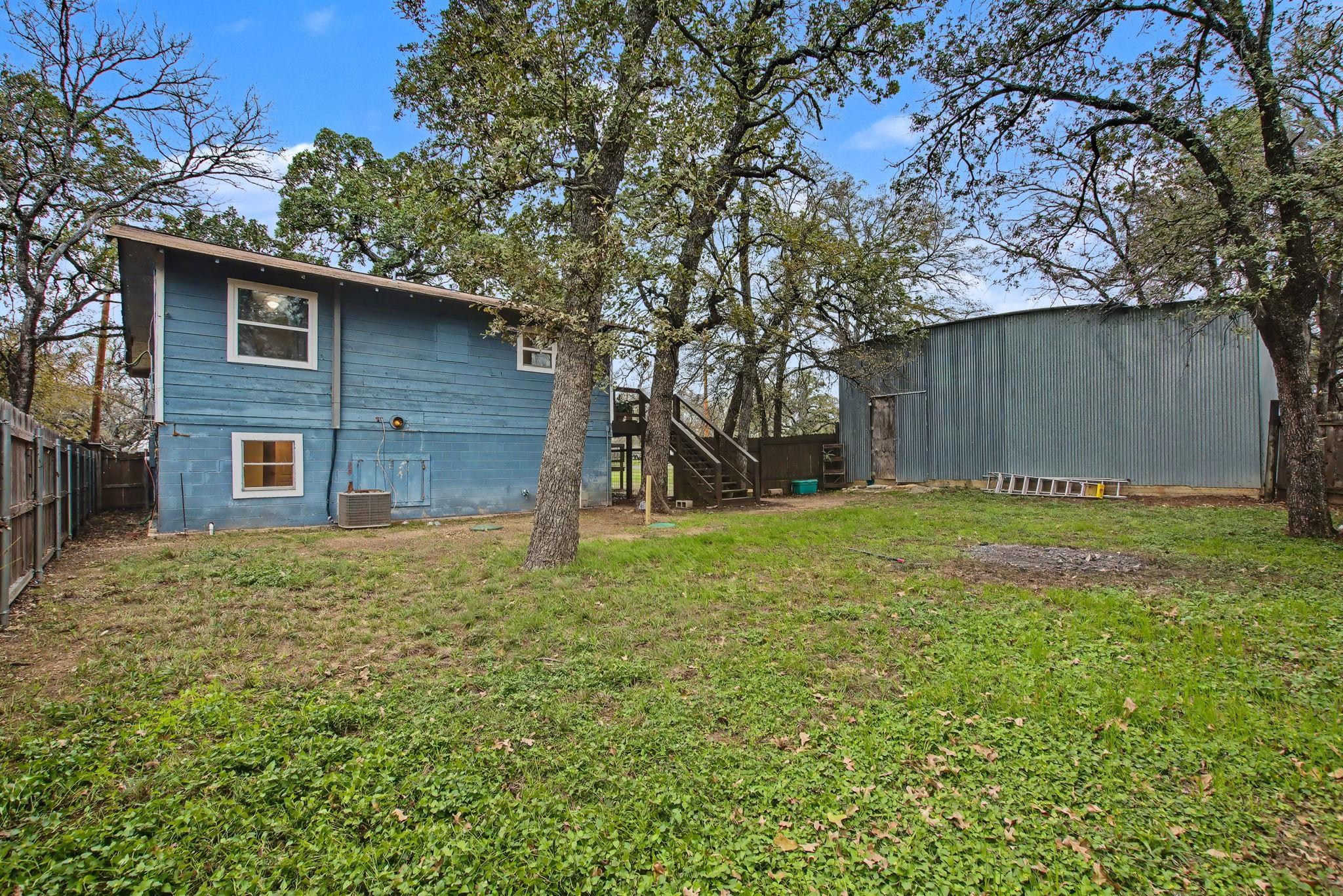 902 Prairie Creek Rd, Granite Shoals, TX 78654