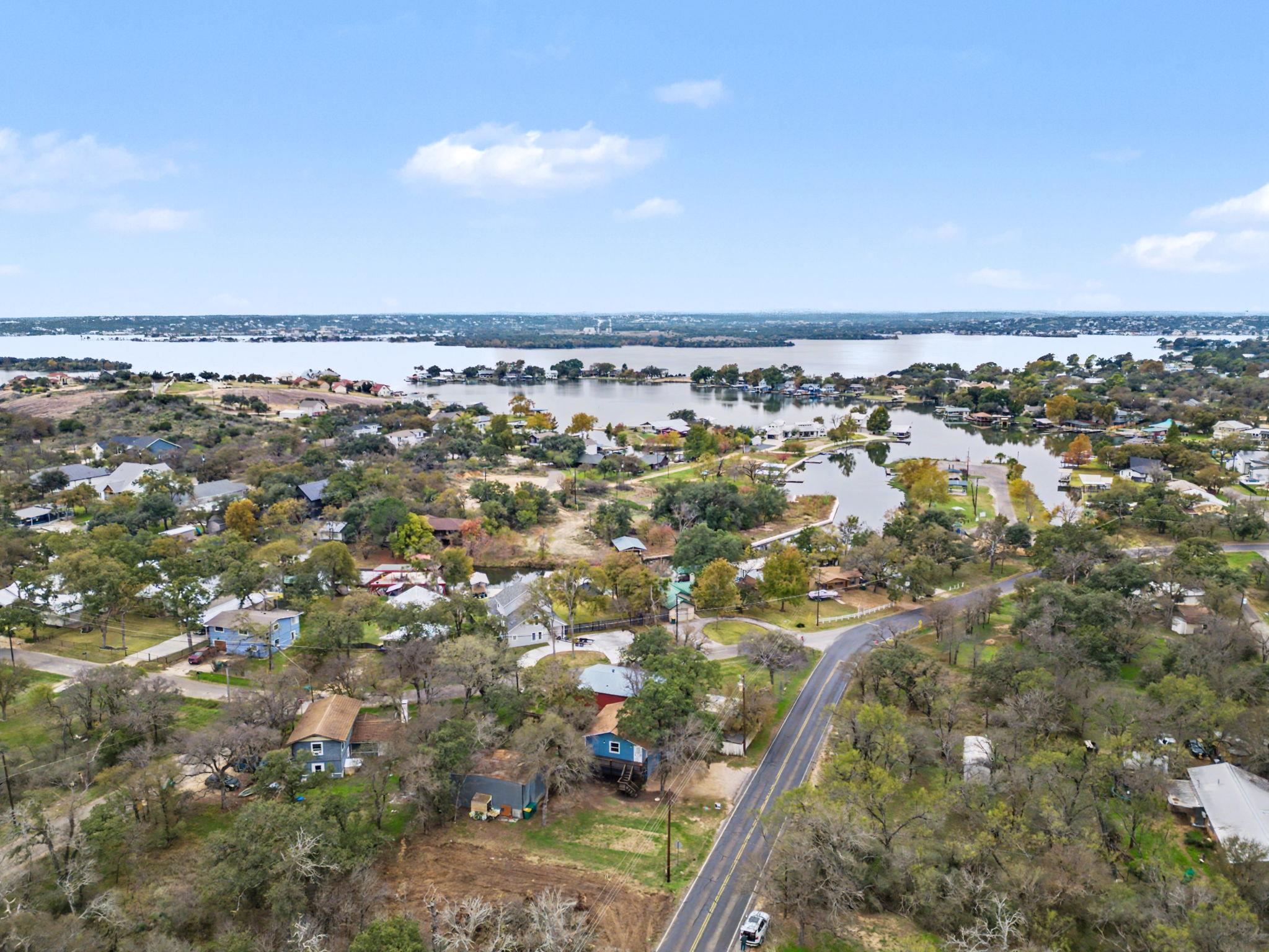 902 Prairie Creek Rd, Granite Shoals, TX 78654