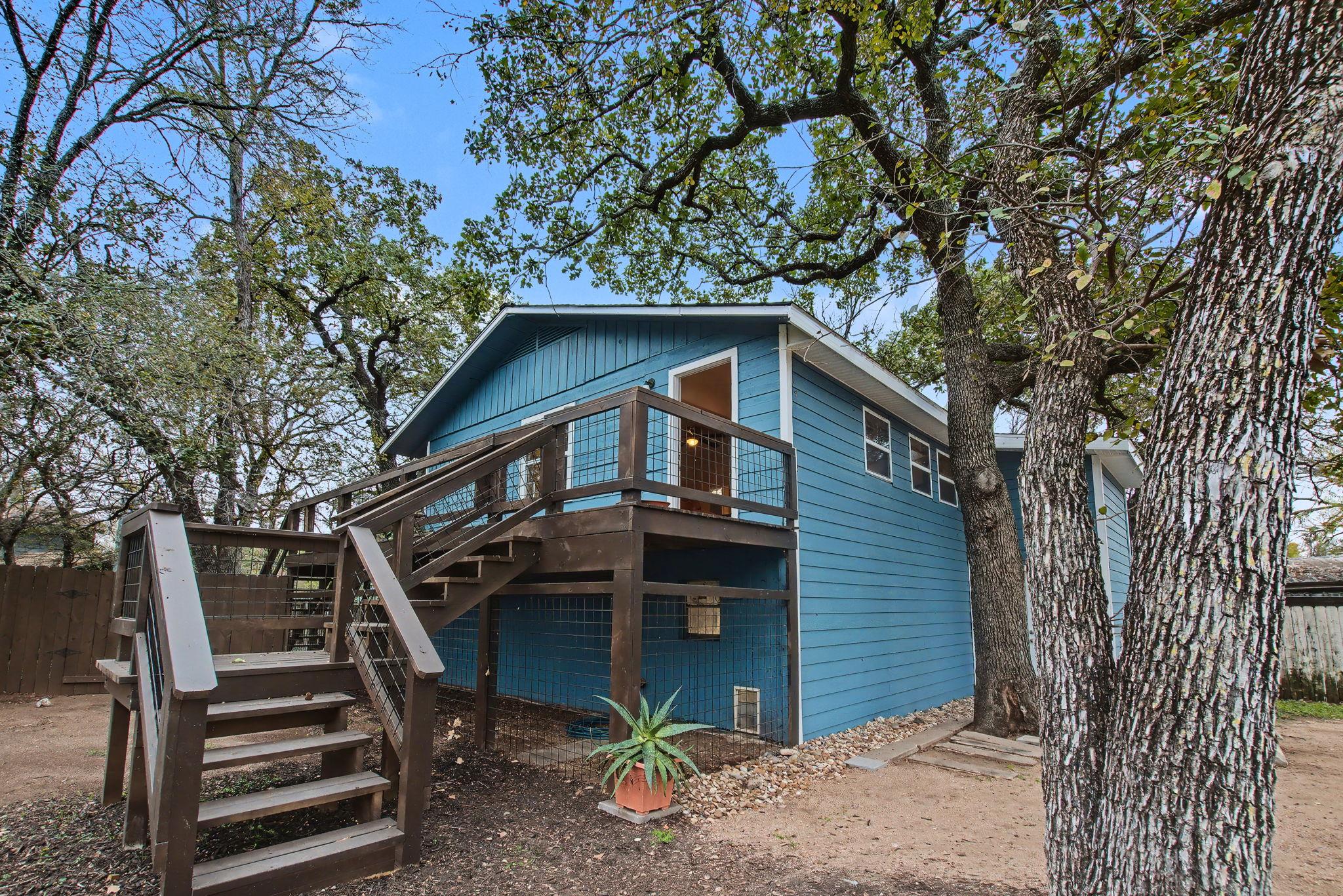 902 Prairie Creek Rd, Granite Shoals, TX 78654