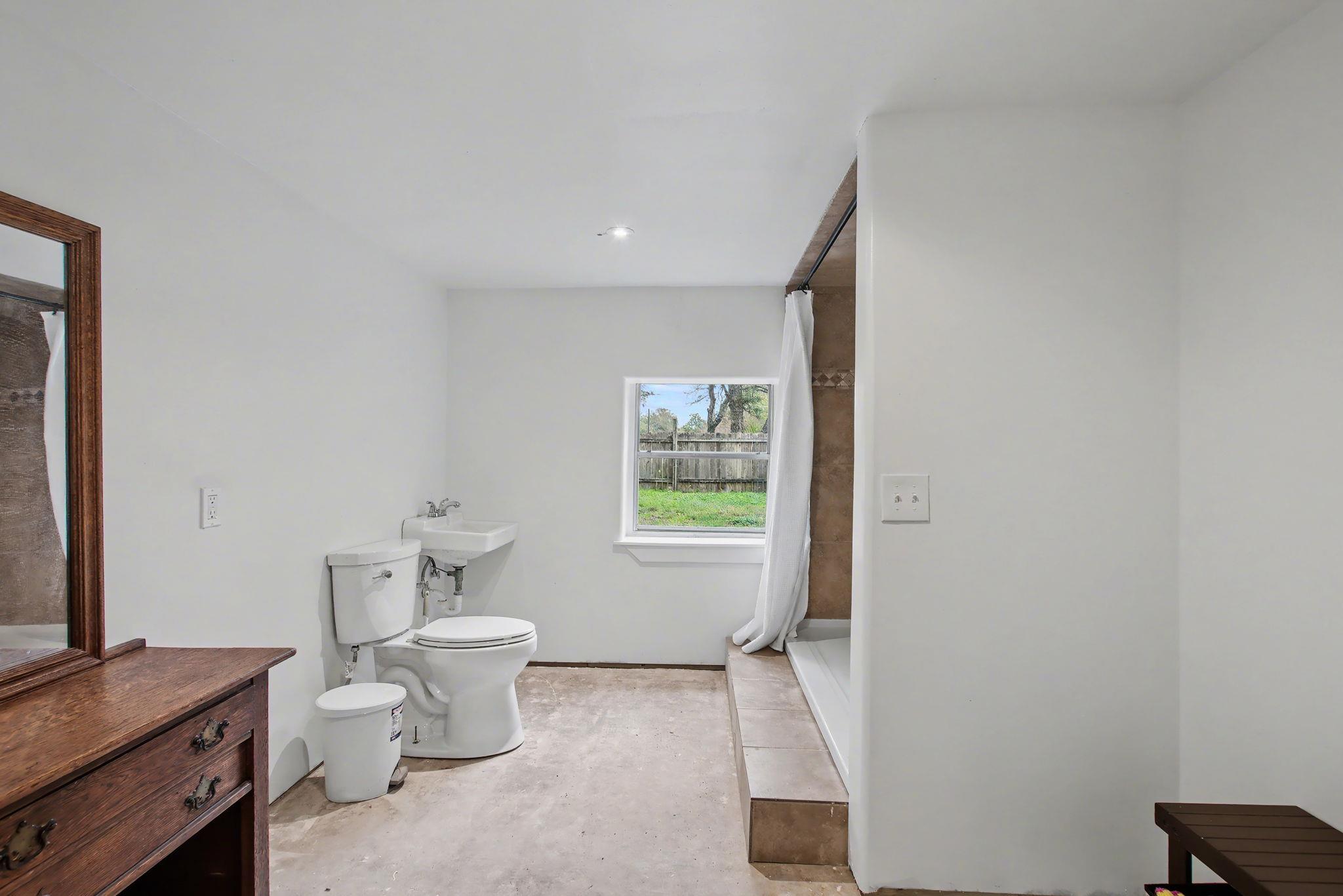 902 Prairie Creek Rd, Granite Shoals, TX 78654