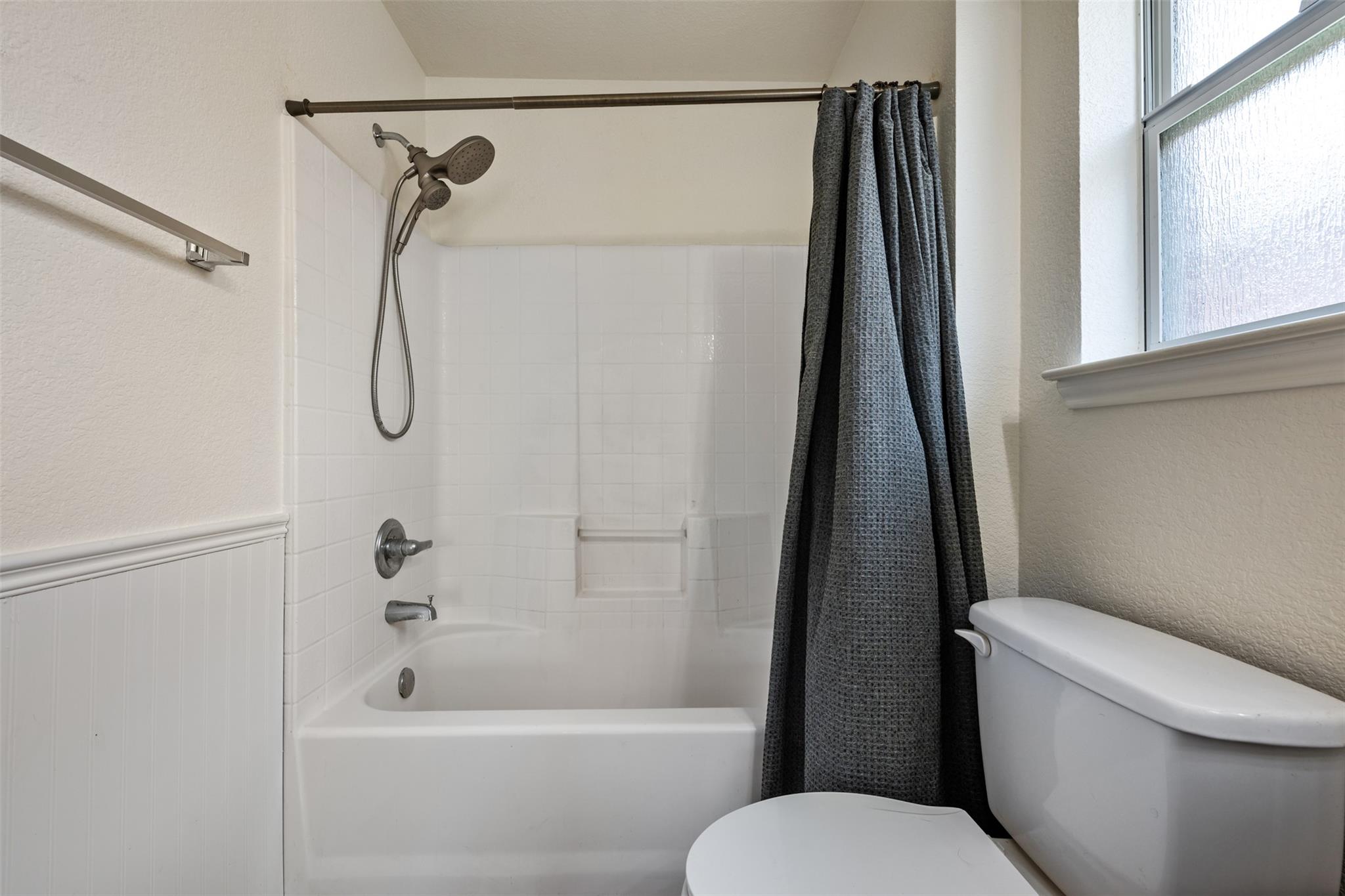 109 Calcite Ln, Jarrell, TX 76537