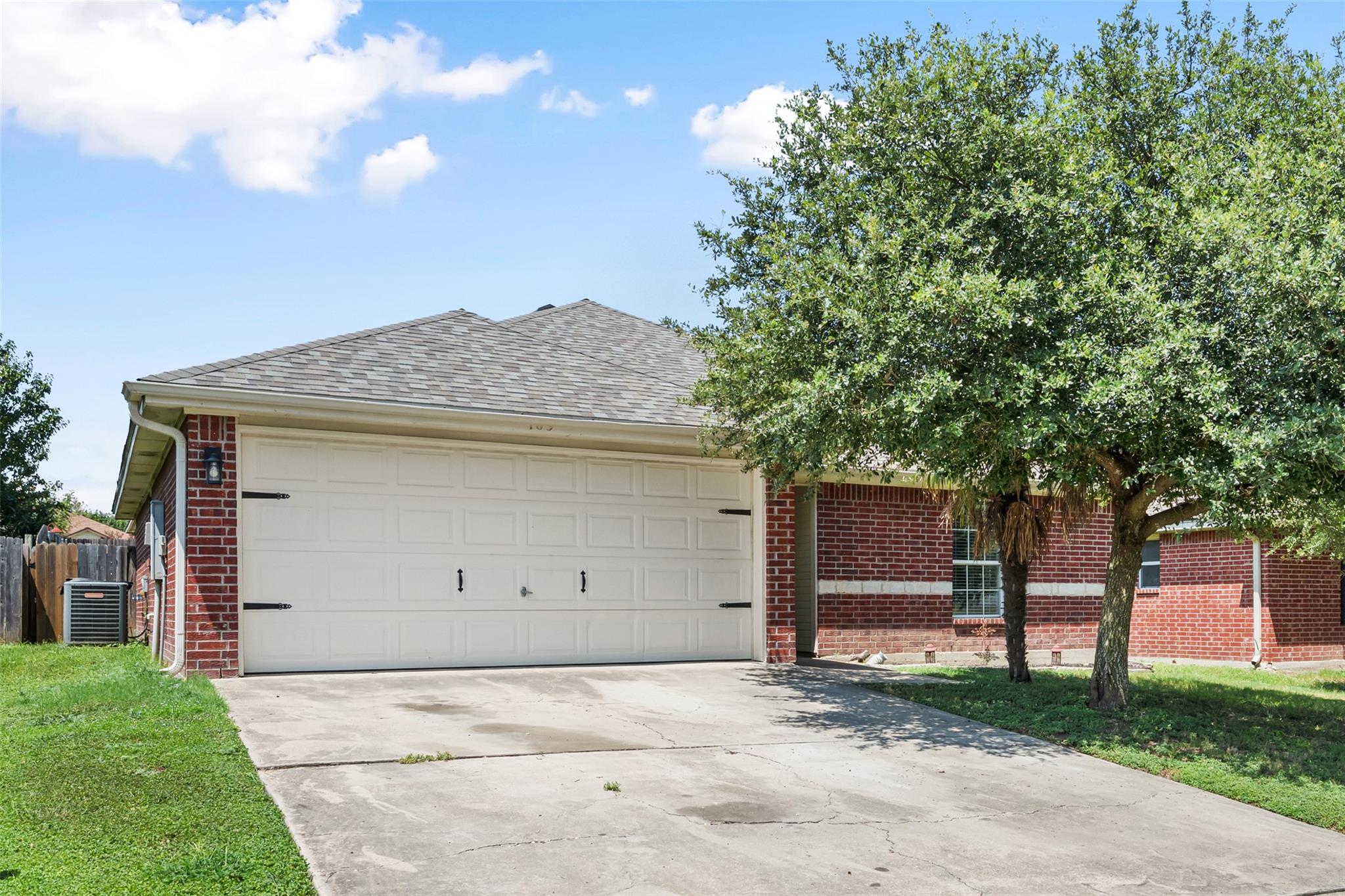 109 Calcite Ln, Jarrell, TX 76537