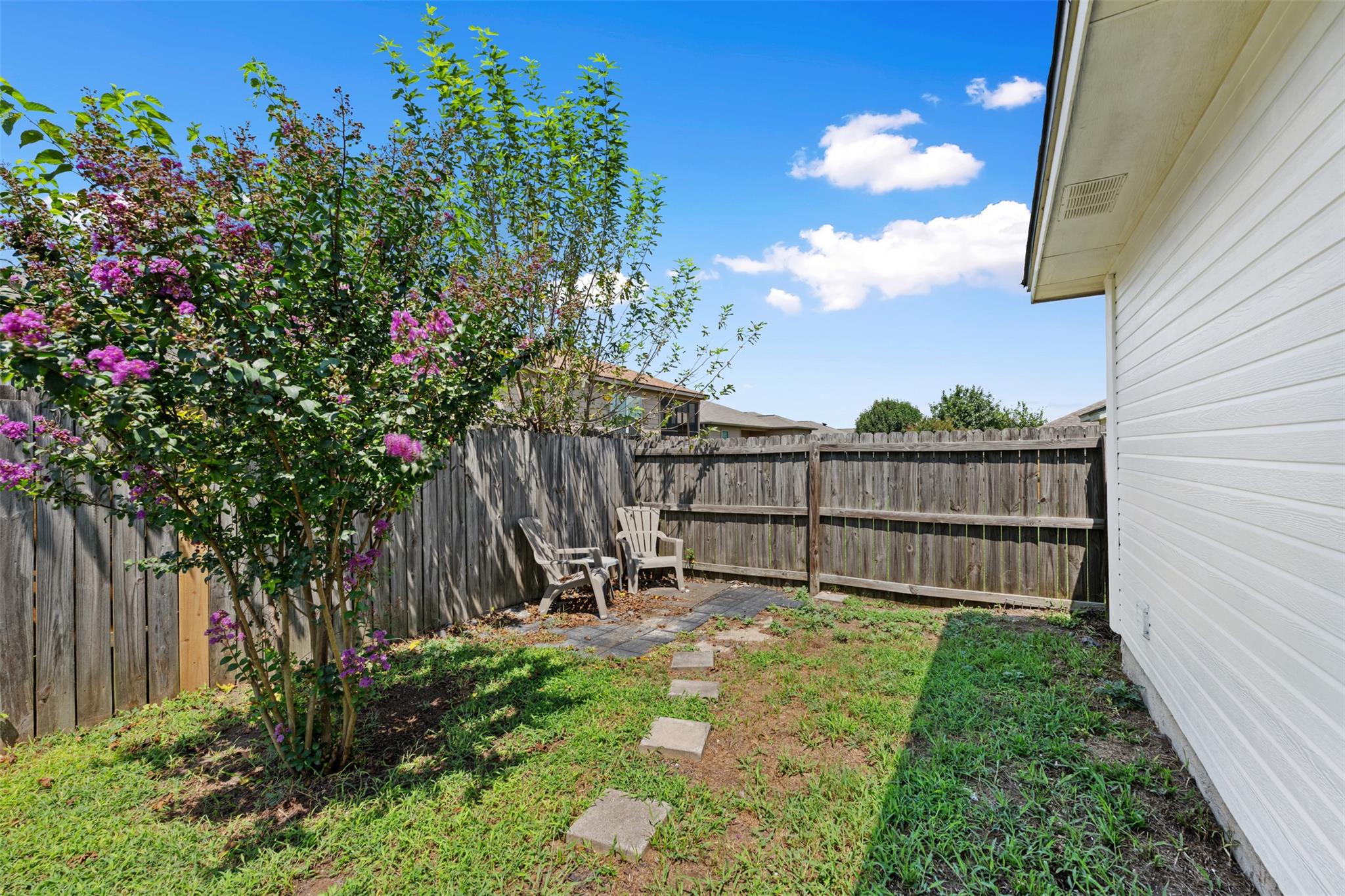 109 Calcite Ln, Jarrell, TX 76537