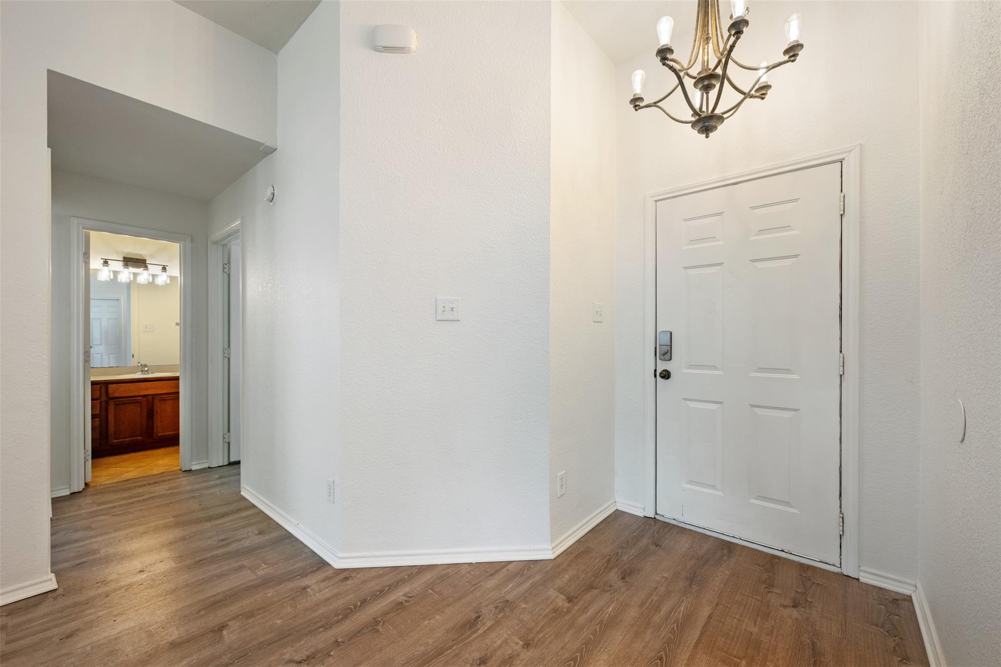 109 Calcite Ln, Jarrell, TX 76537