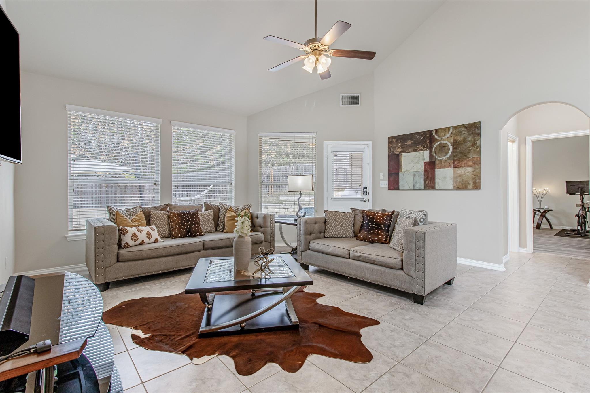 1366 Red Stag Pl, Round Rock, TX 78665