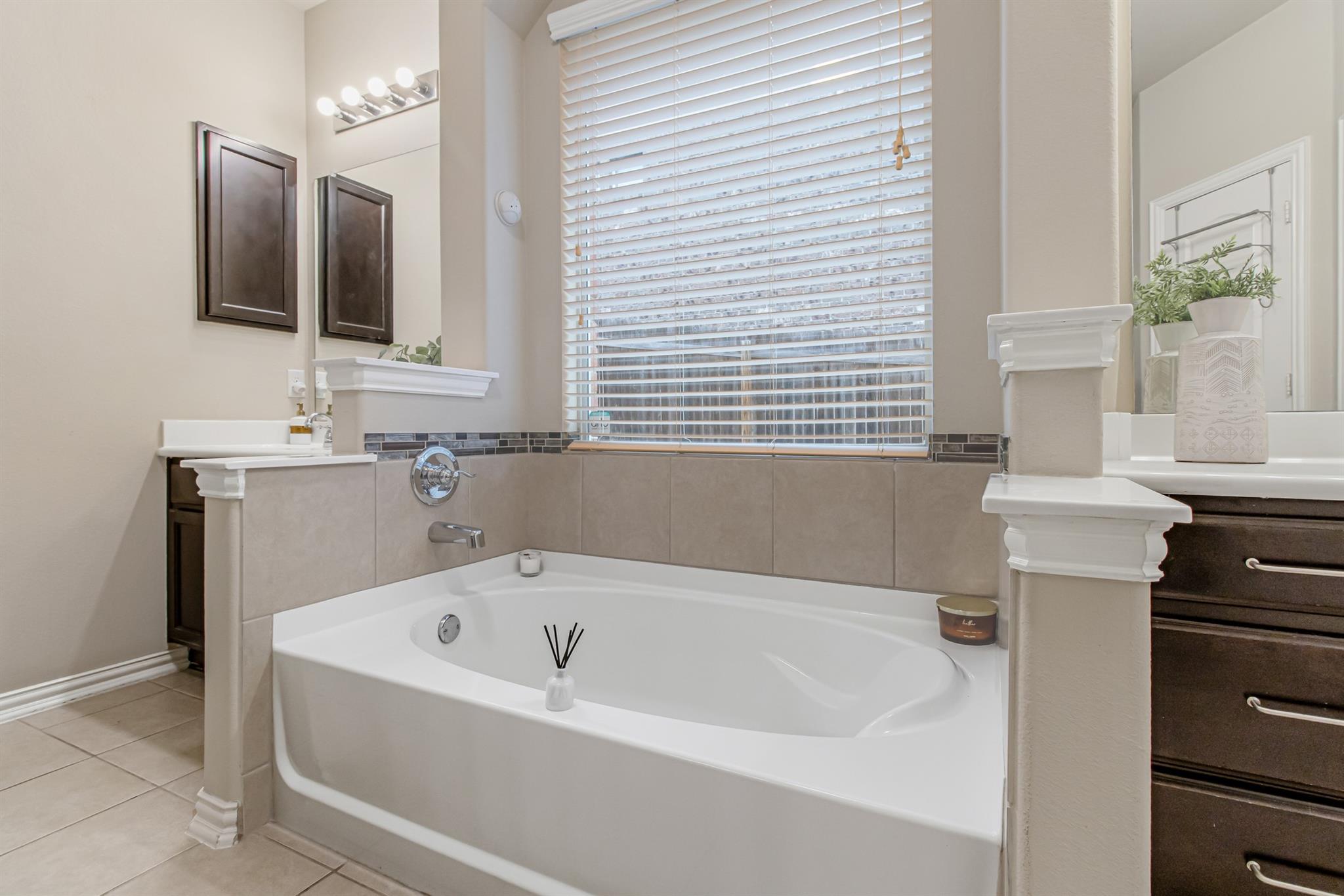 1366 Red Stag Pl, Round Rock, TX 78665