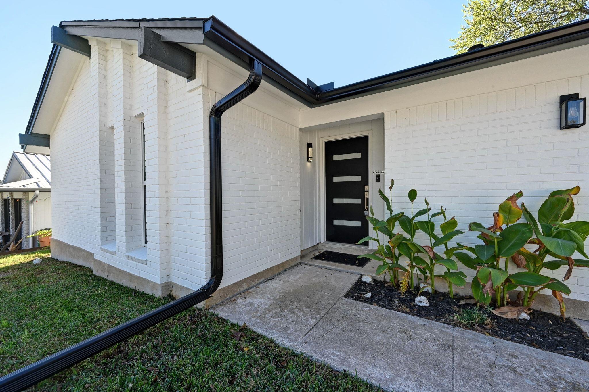 805 Huntingdon Pl, Austin, TX 78745