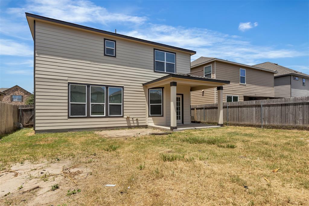 6729 Horseshoe Pond Dr, Del Valle, TX 78617