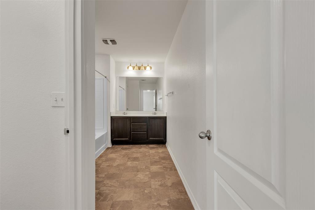 6729 Horseshoe Pond Dr, Del Valle, TX 78617