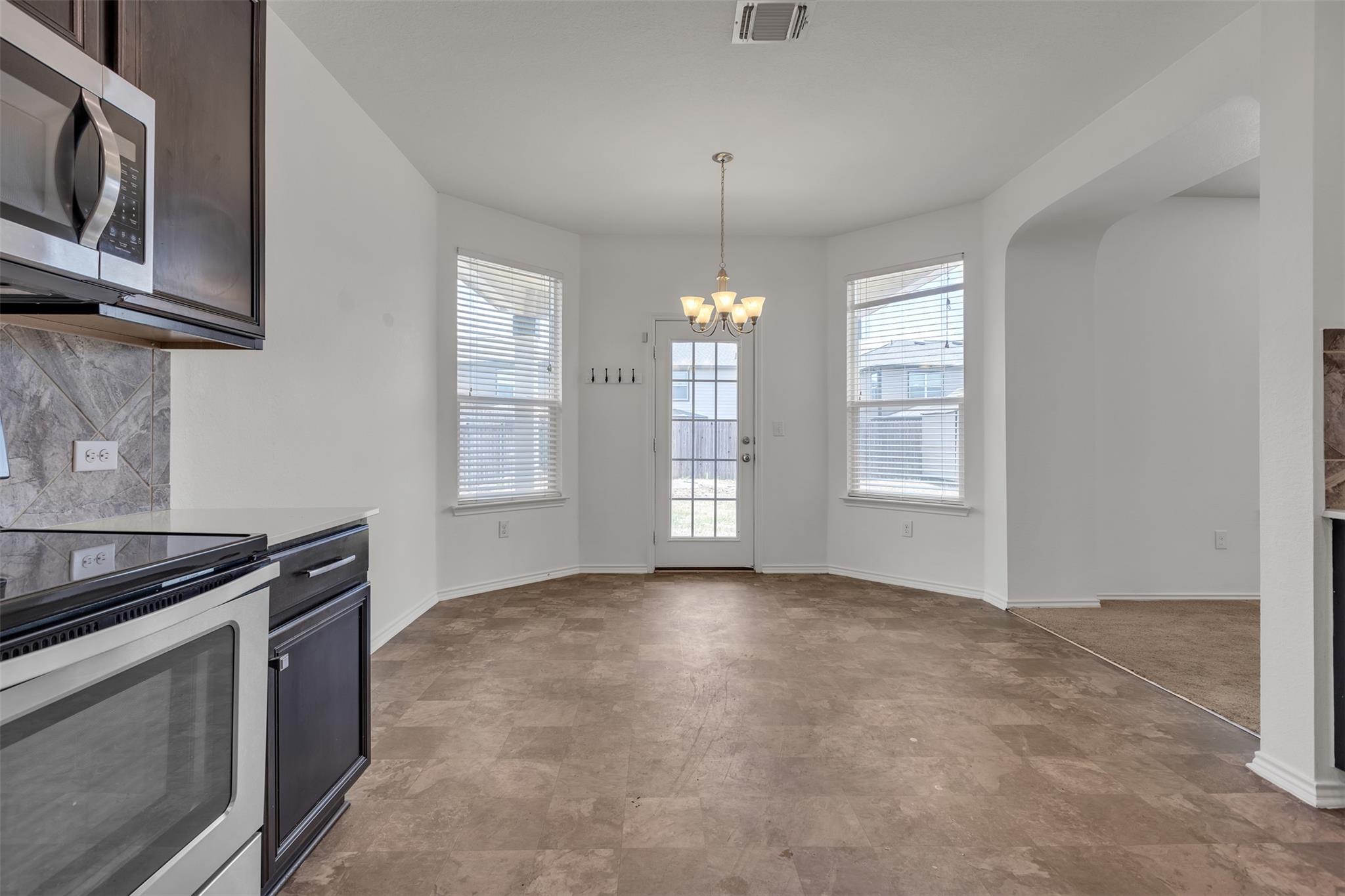 6729 Horseshoe Pond Dr, Del Valle, TX 78617