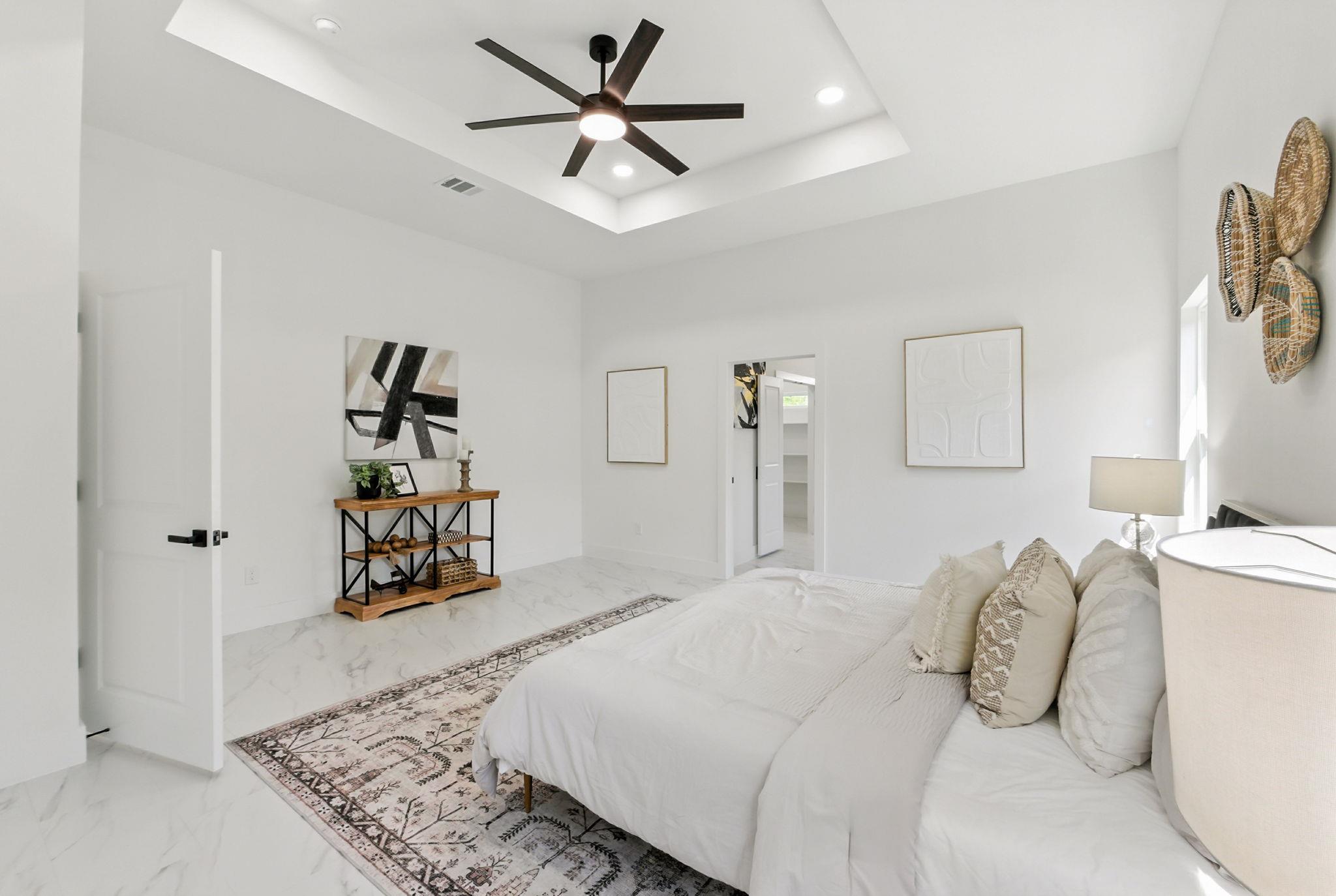 418 Bedford Dr, Spicewood, TX 78669