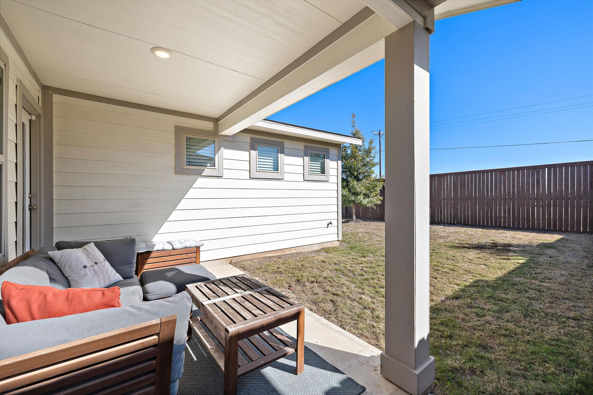 6209 Dumfries Ln, Austin, TX 78744