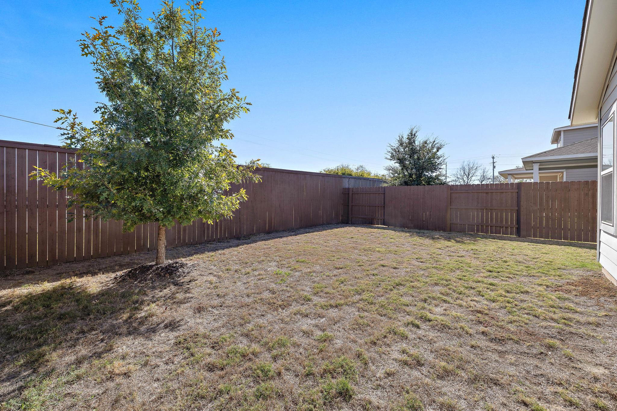 6209 Dumfries Ln, Austin, TX 78744