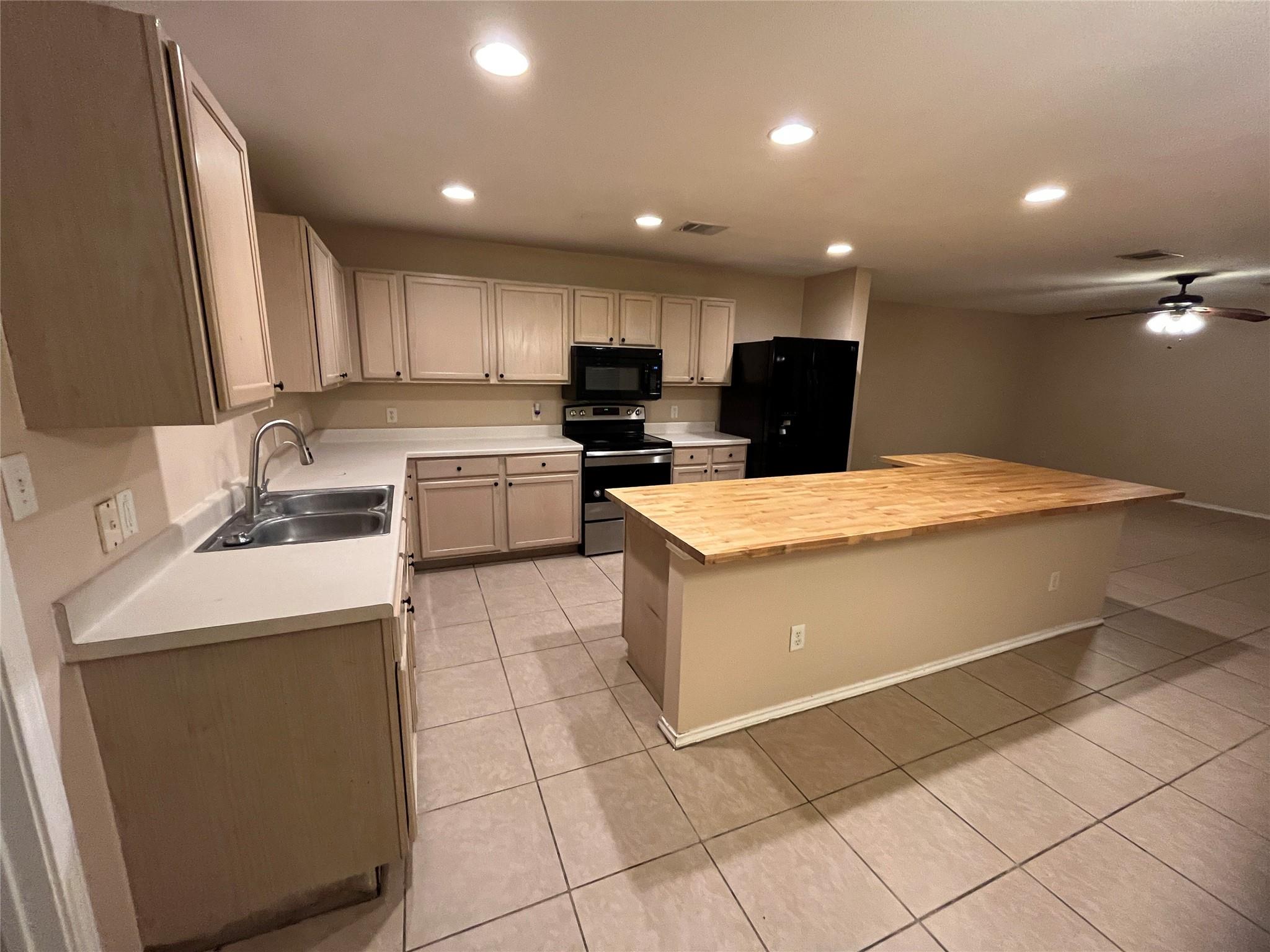 4406 Cisco Valley Dr, Round Rock, TX 78664