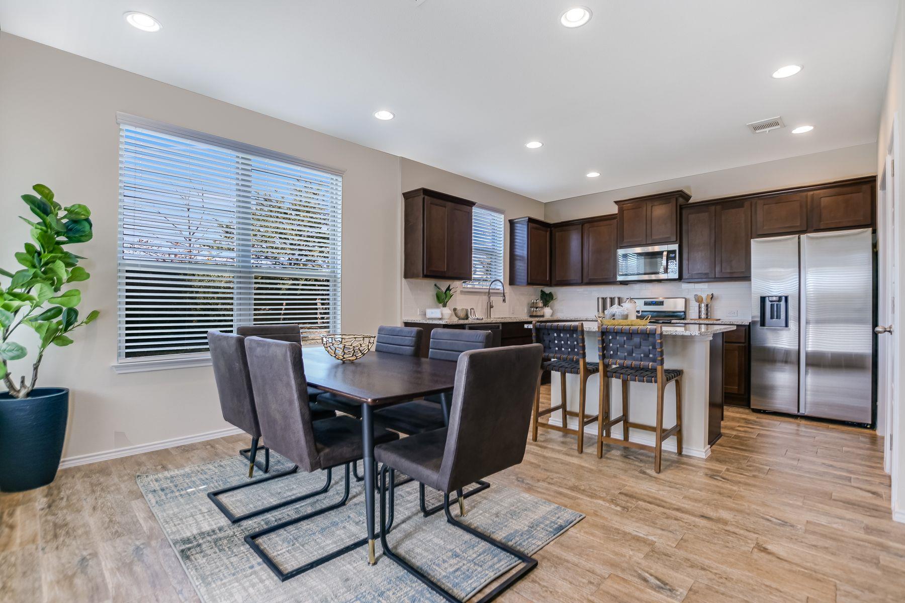 9408 Hunter Ln, Austin, TX 78748