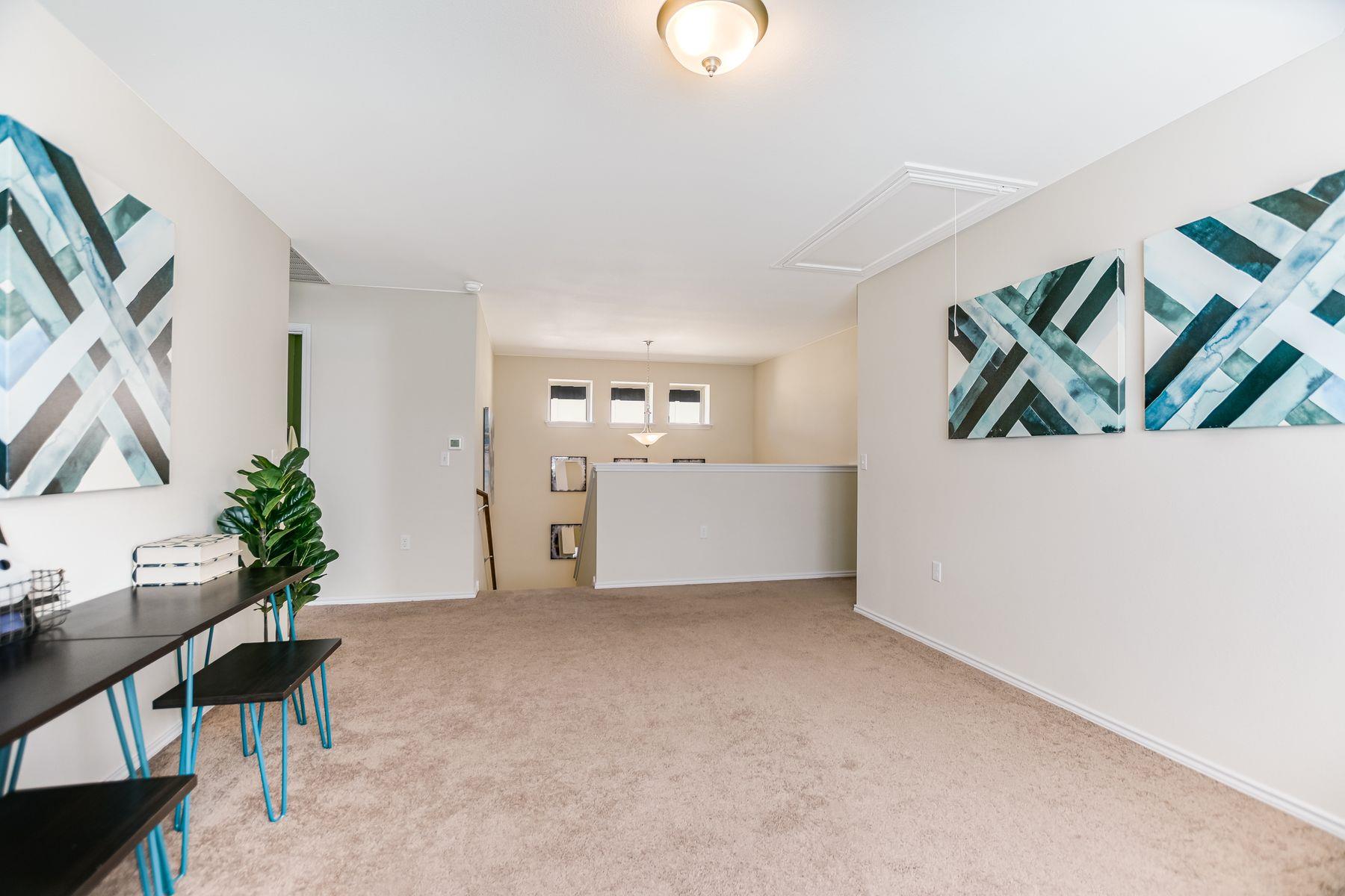 9408 Hunter Ln, Austin, TX 78748