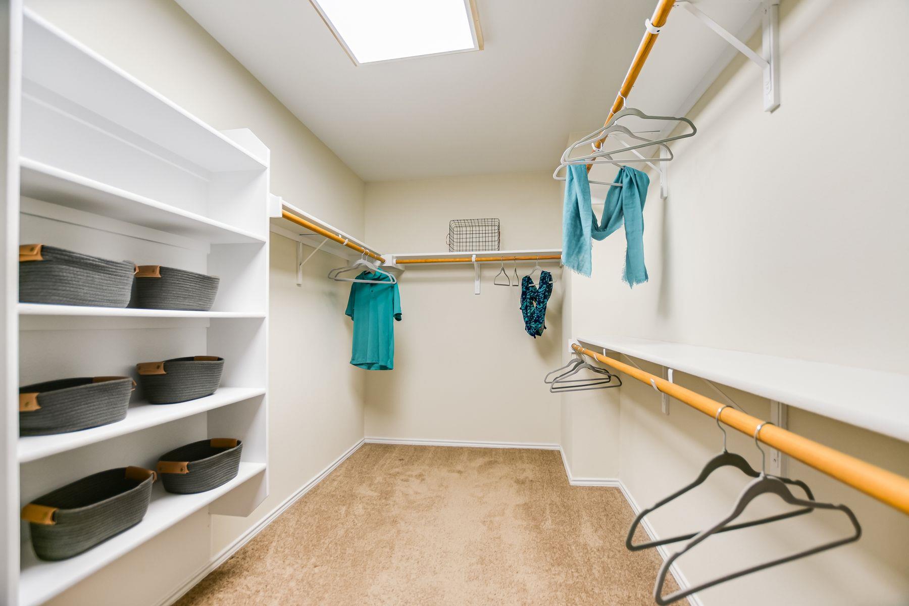 9408 Hunter Ln, Austin, TX 78748