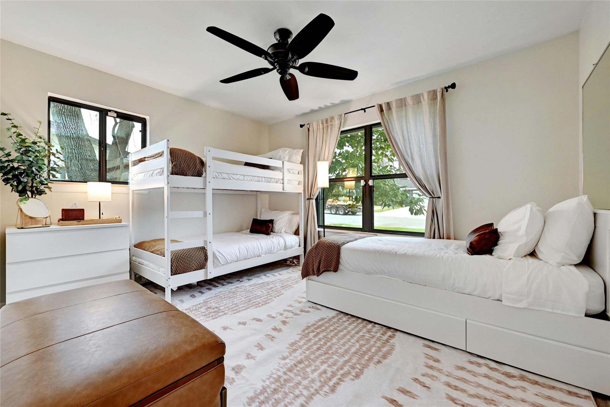 2511 Friar Tuck Ln, Austin, TX 78704