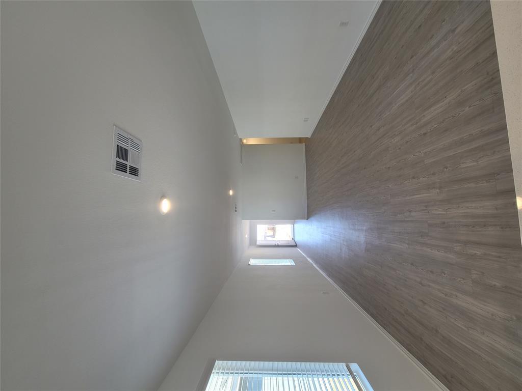 105 Painted Night Rd, Hutto, TX 78634