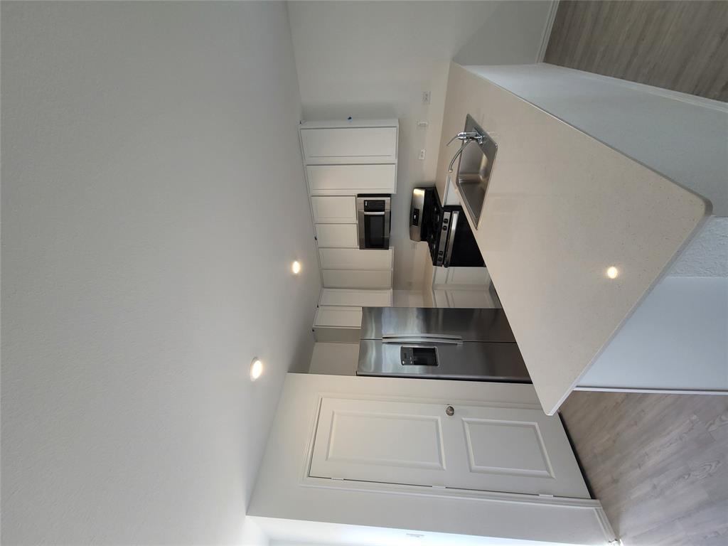 105 Painted Night Rd, Hutto, TX 78634