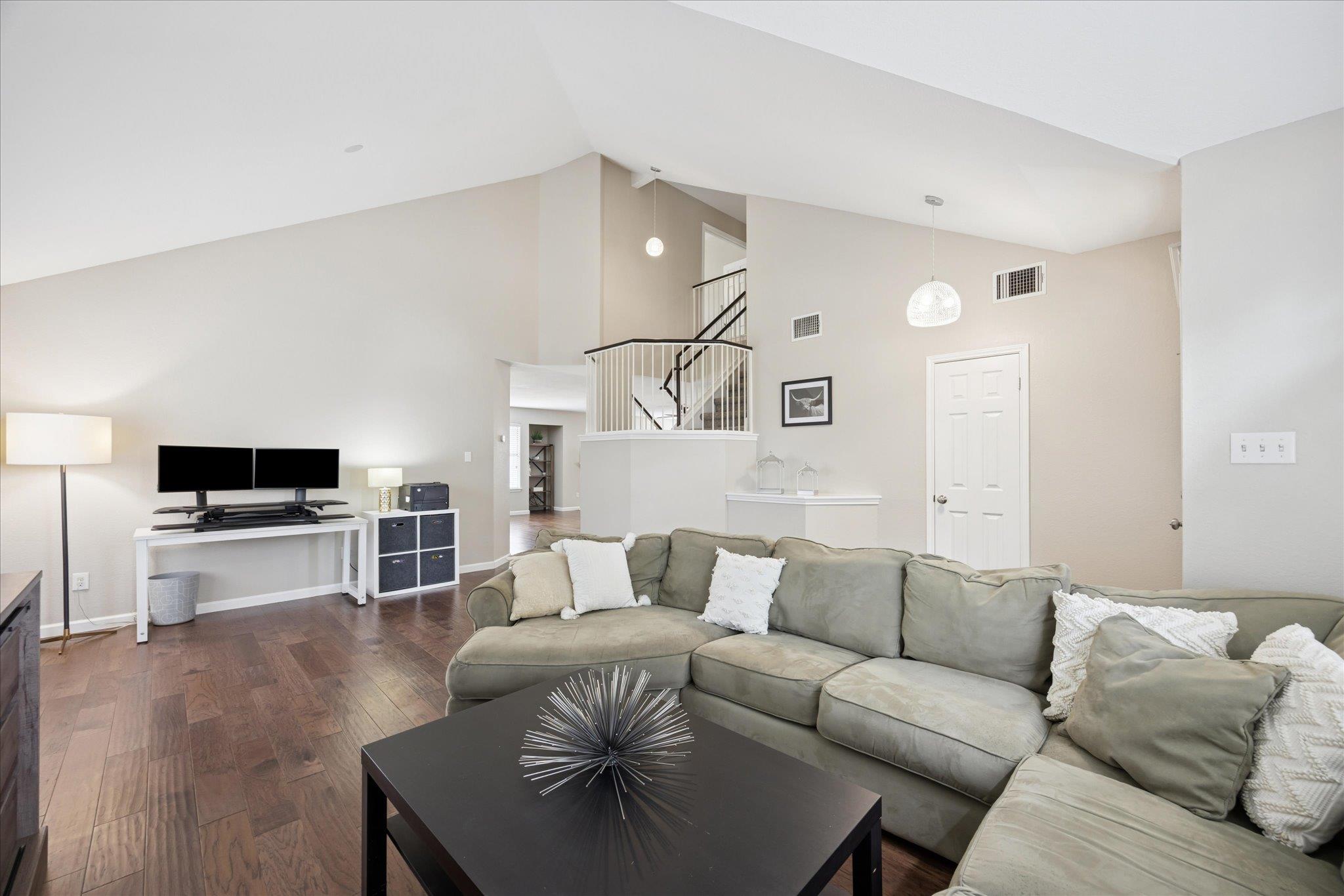 15400 Ozone Pl, Austin, TX 78728