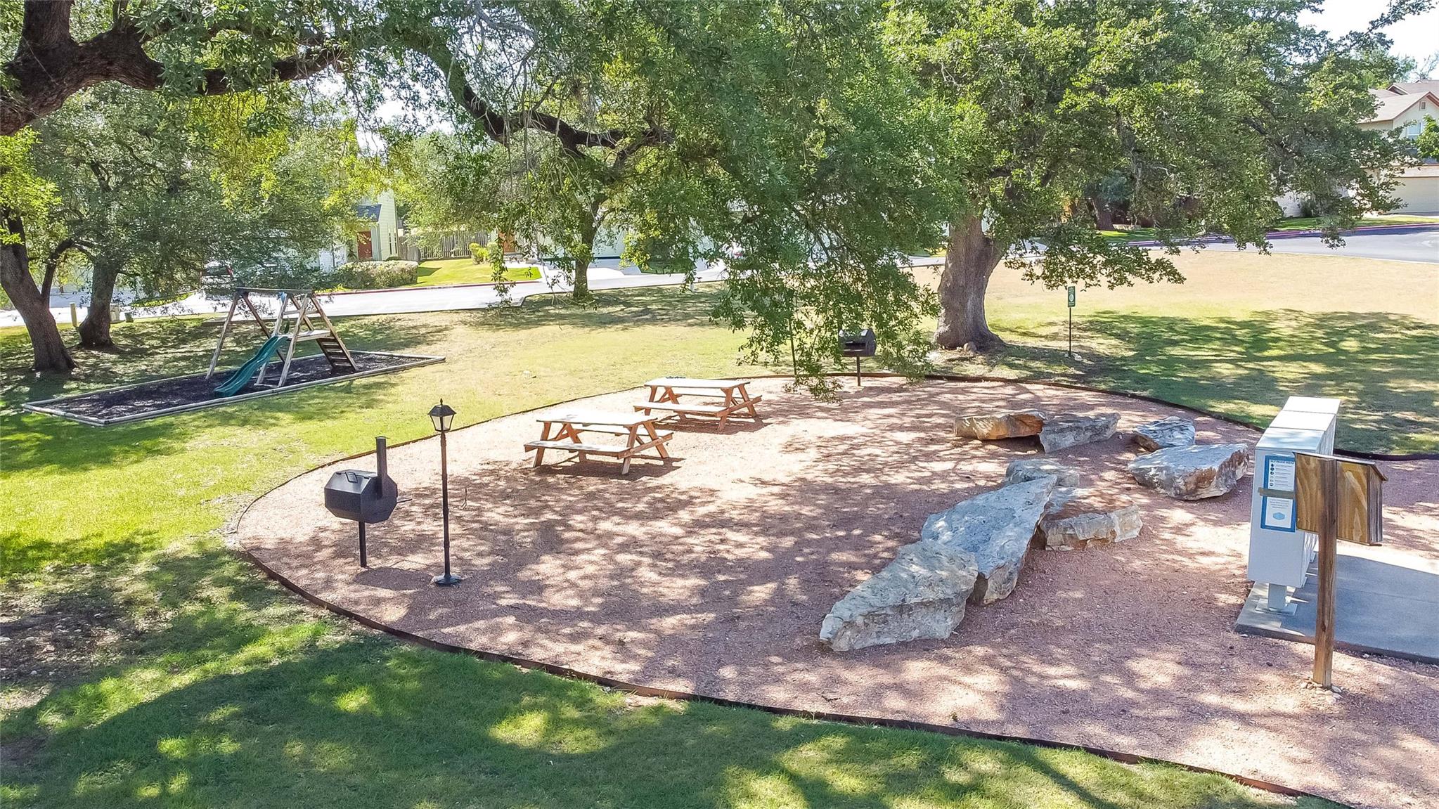 2410 GREAT OAKS Dr # 804, Round Rock, TX 78681