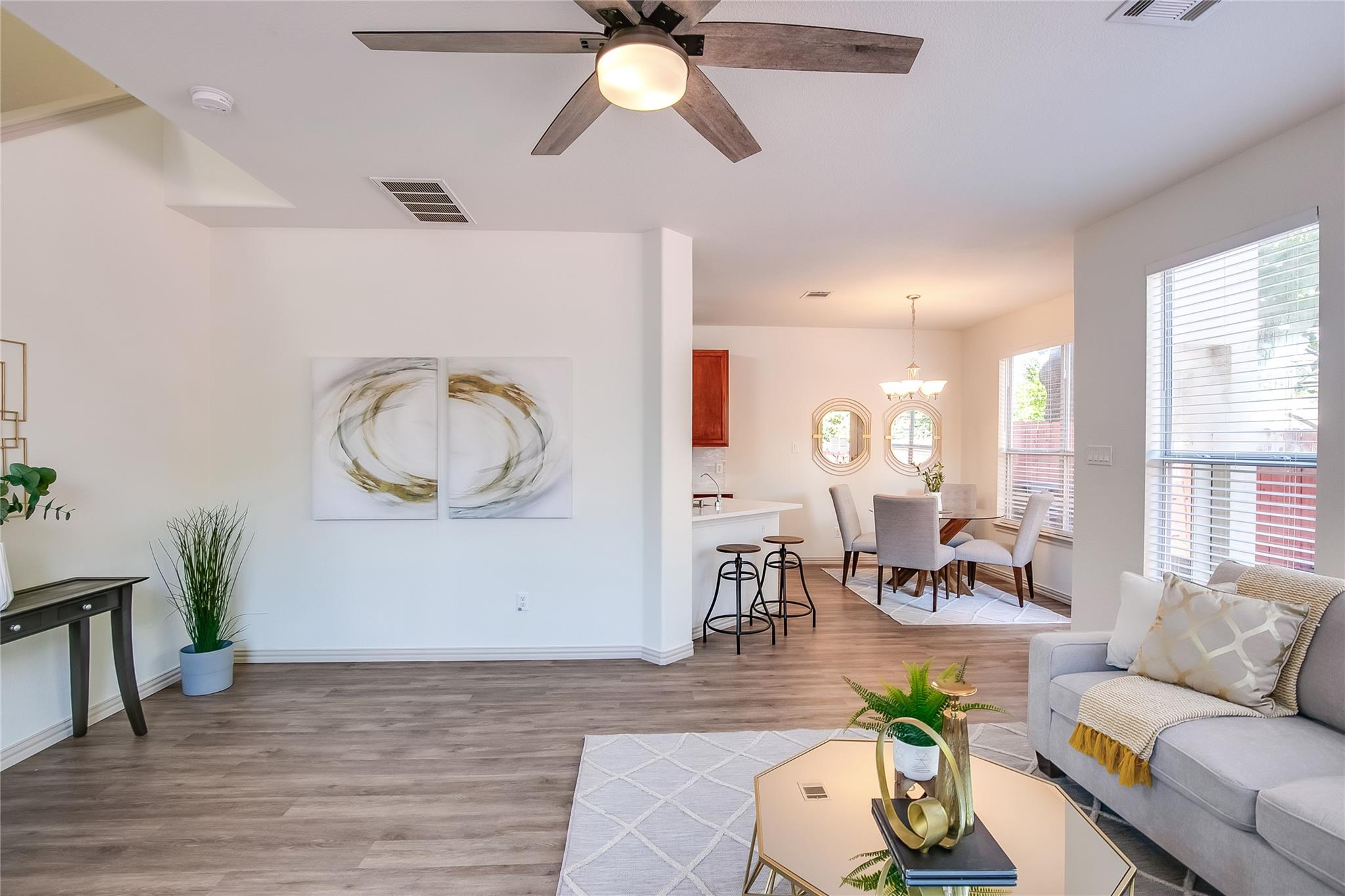 2410 GREAT OAKS Dr # 804, Round Rock, TX 78681