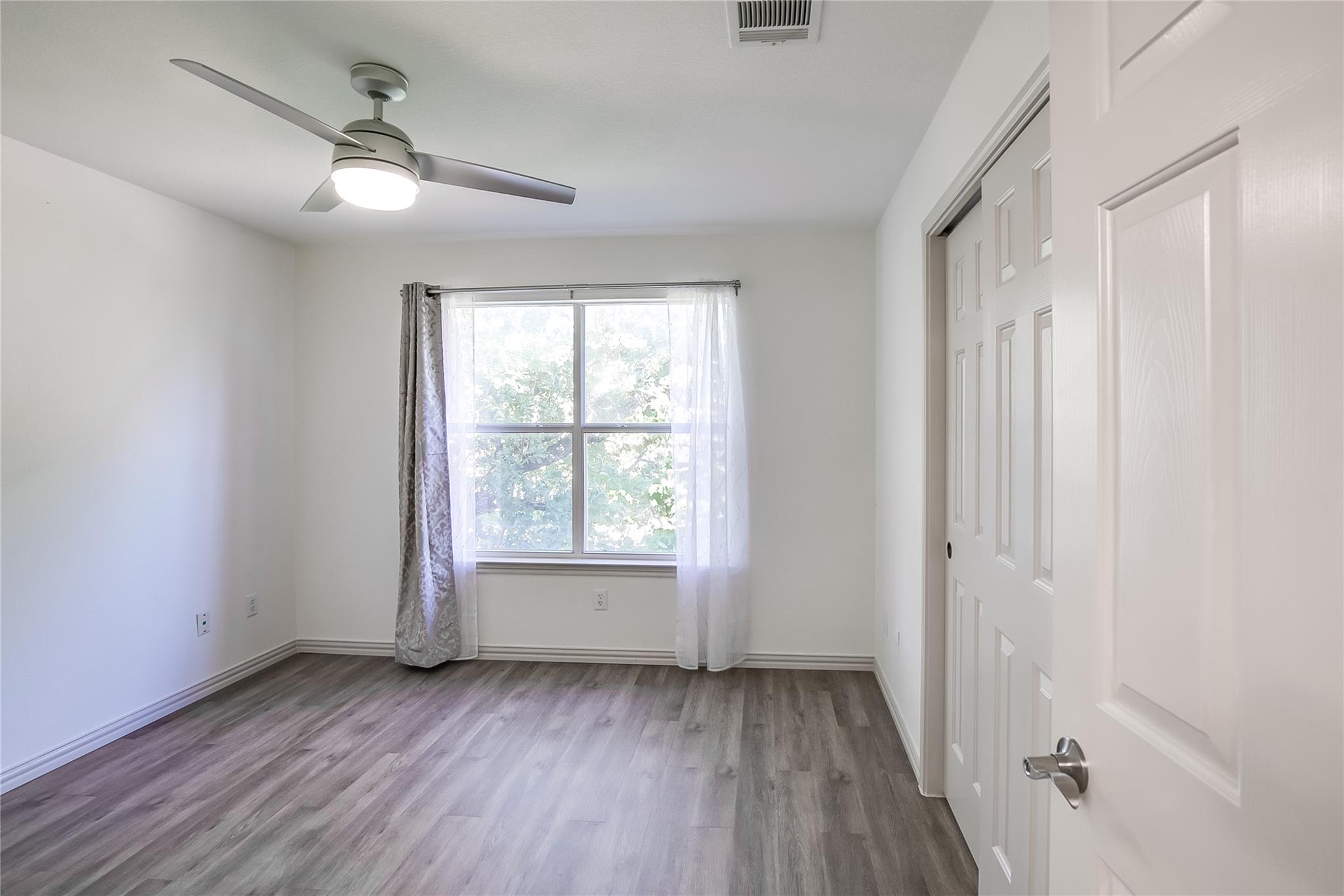 2410 GREAT OAKS Dr # 804, Round Rock, TX 78681