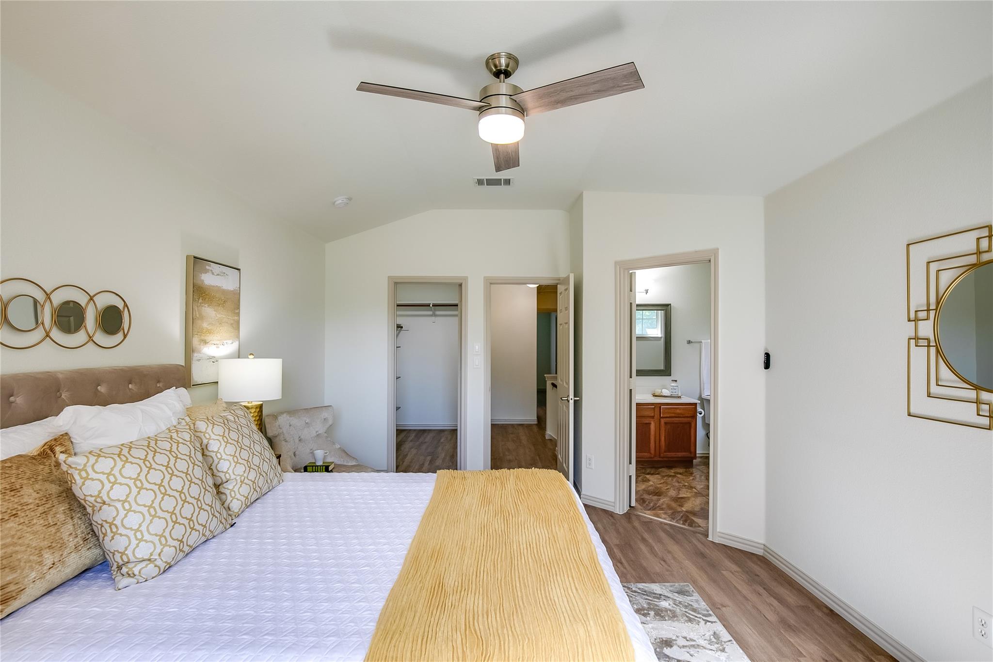 2410 GREAT OAKS Dr # 804, Round Rock, TX 78681